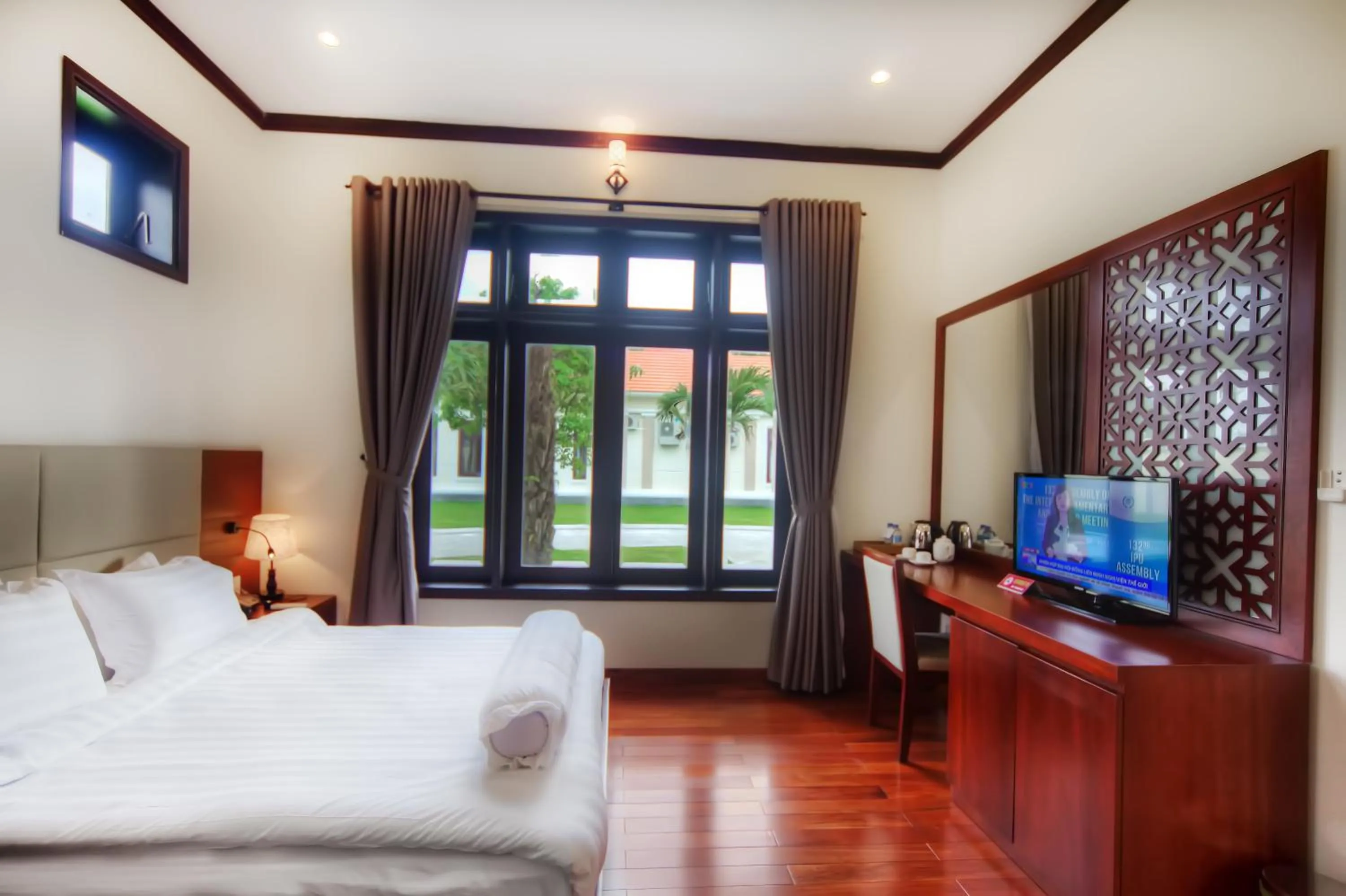 Bedroom, Bed in Ban Thach Riverside Hotel & Resort