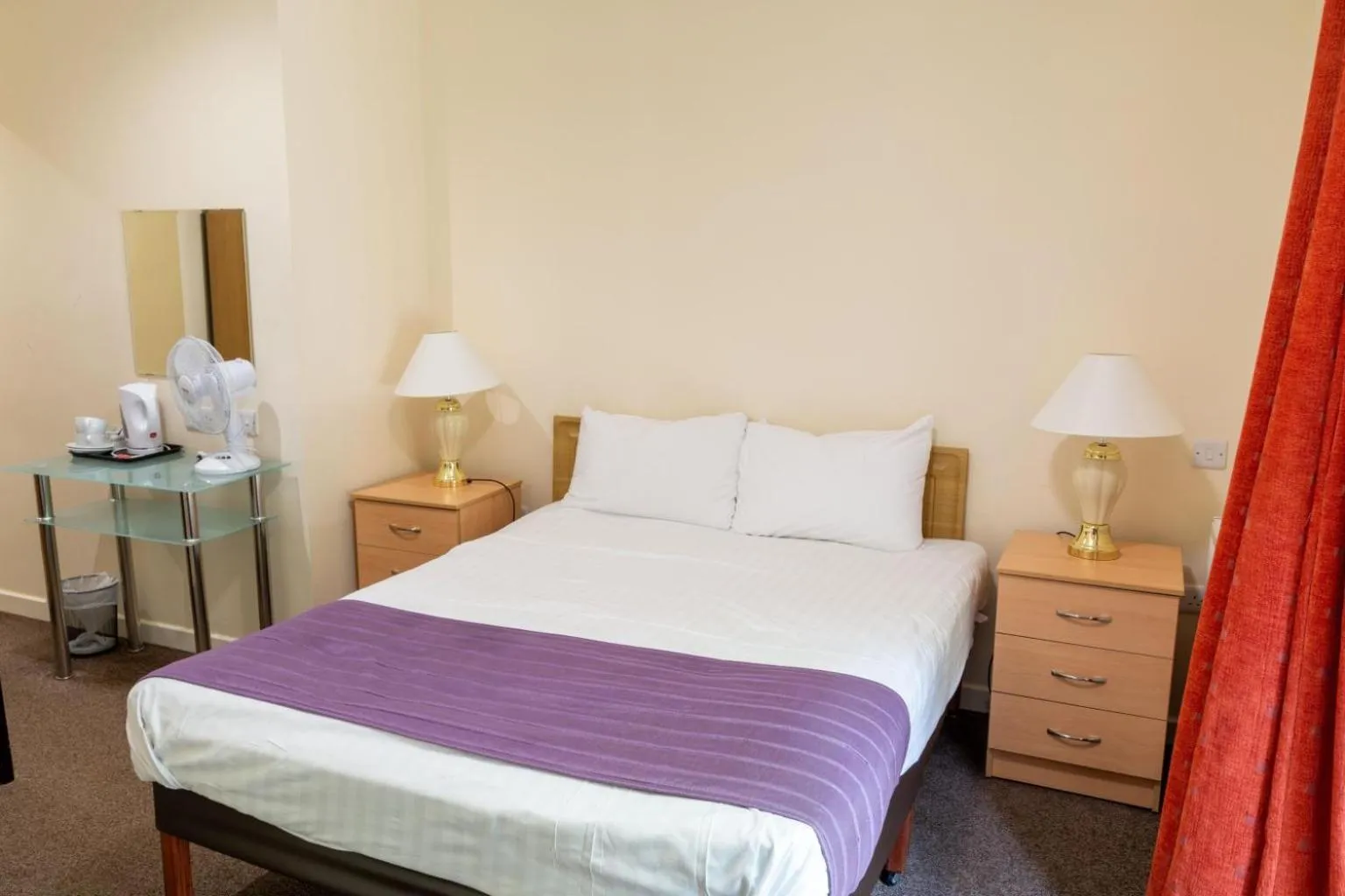 Bed in Trecarn Hotel