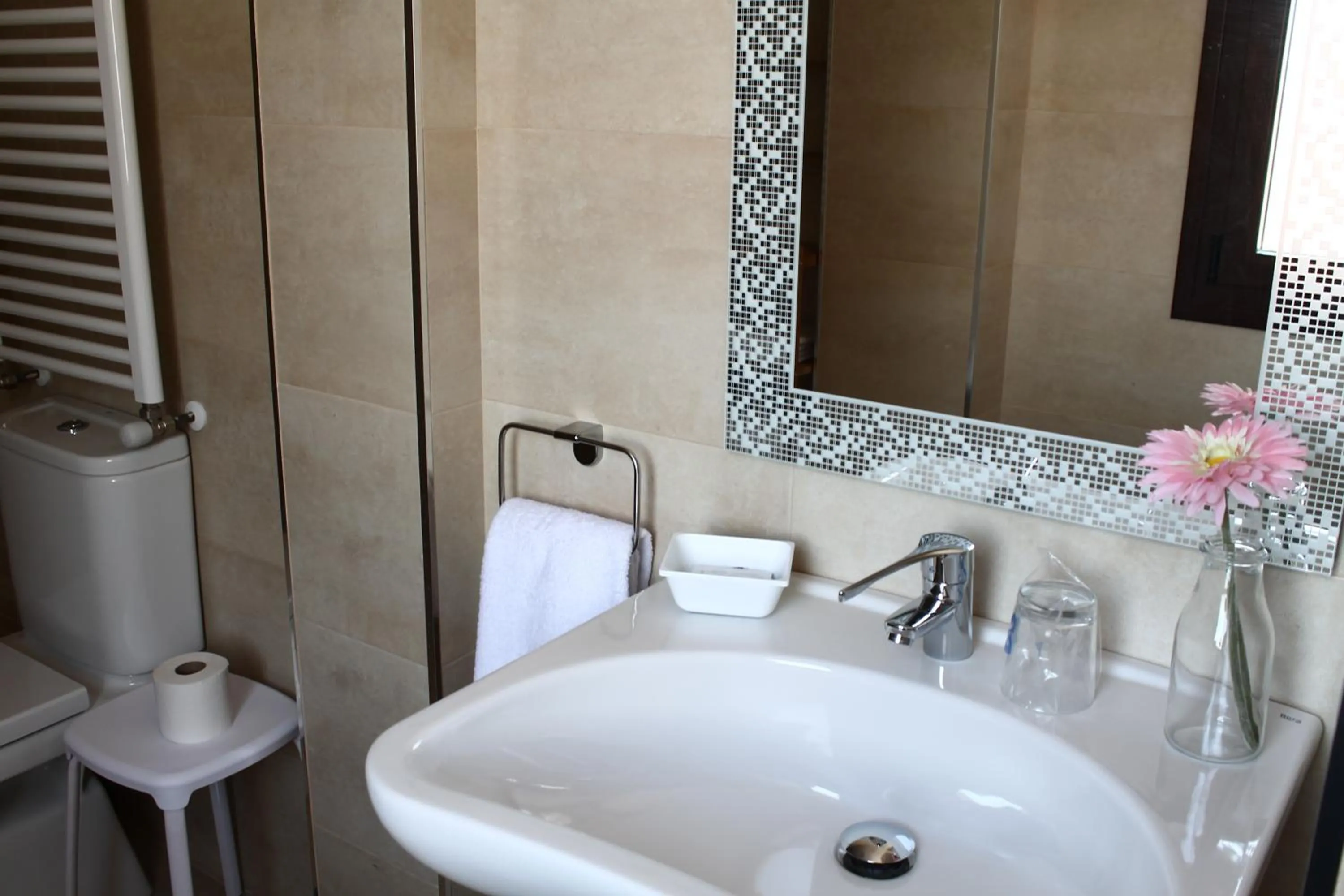 Shower in Hostal Landhaus