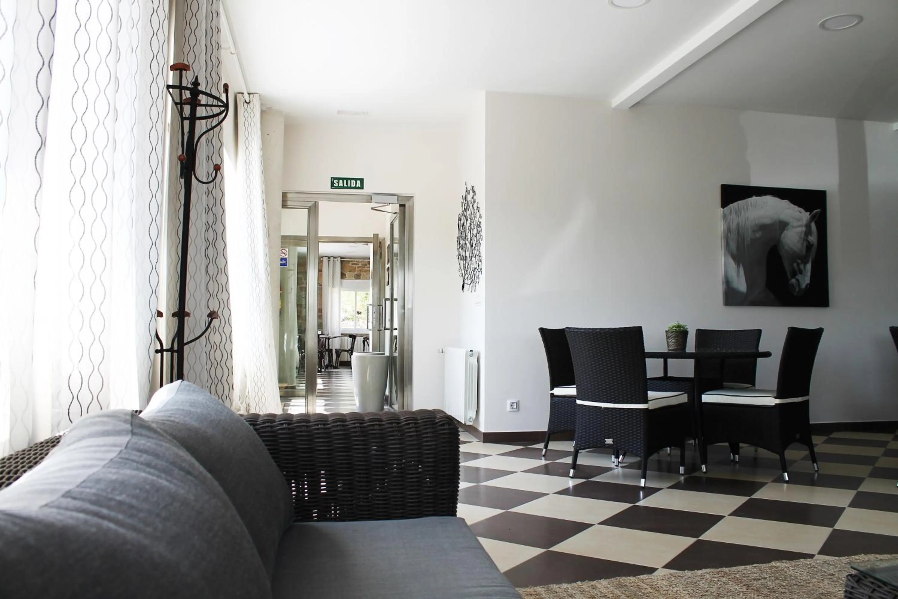 Communal lounge/ TV room in Hostal Landhaus