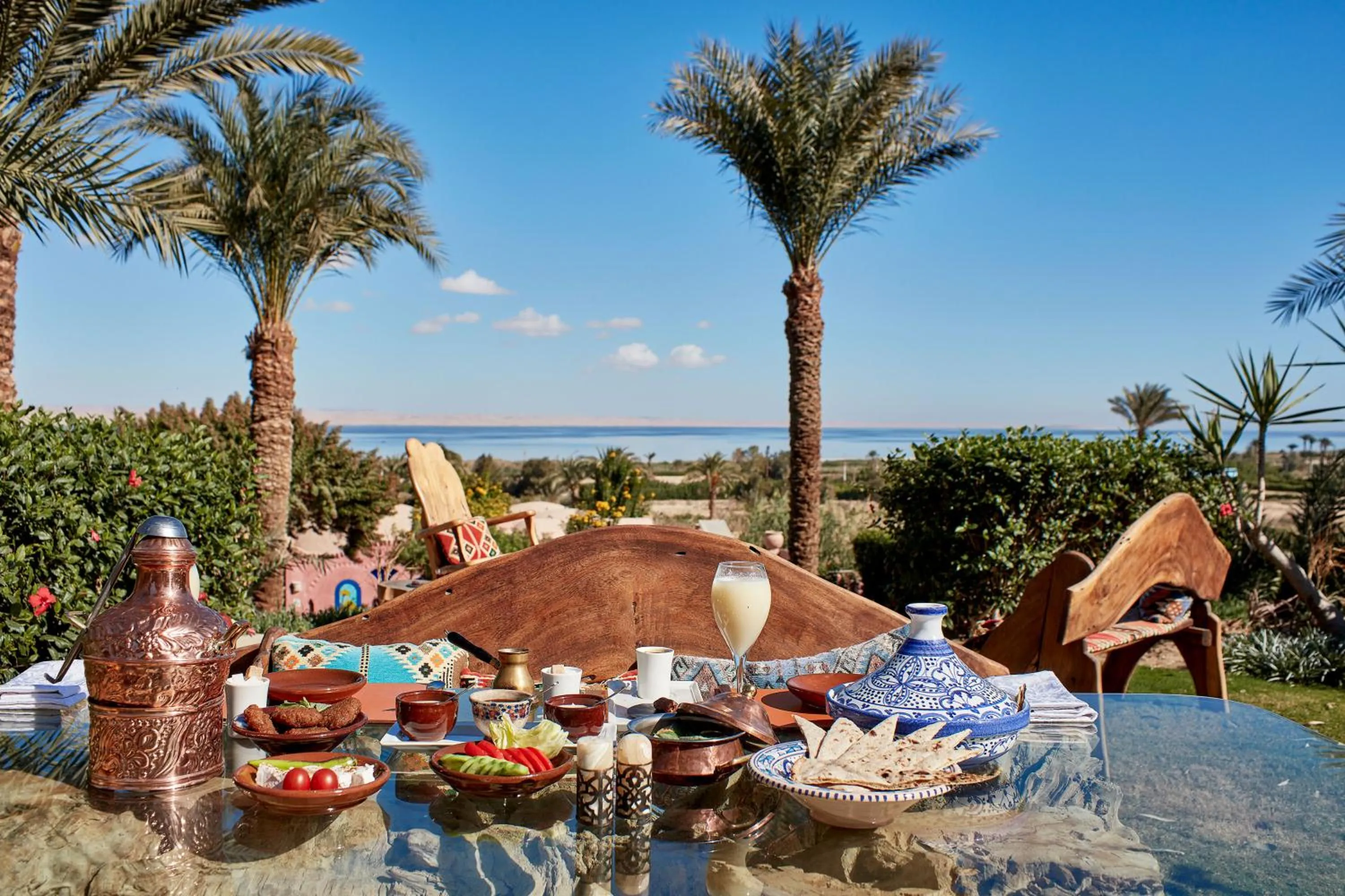 Restaurant/places to eat in Lazib Inn Resort & Spa