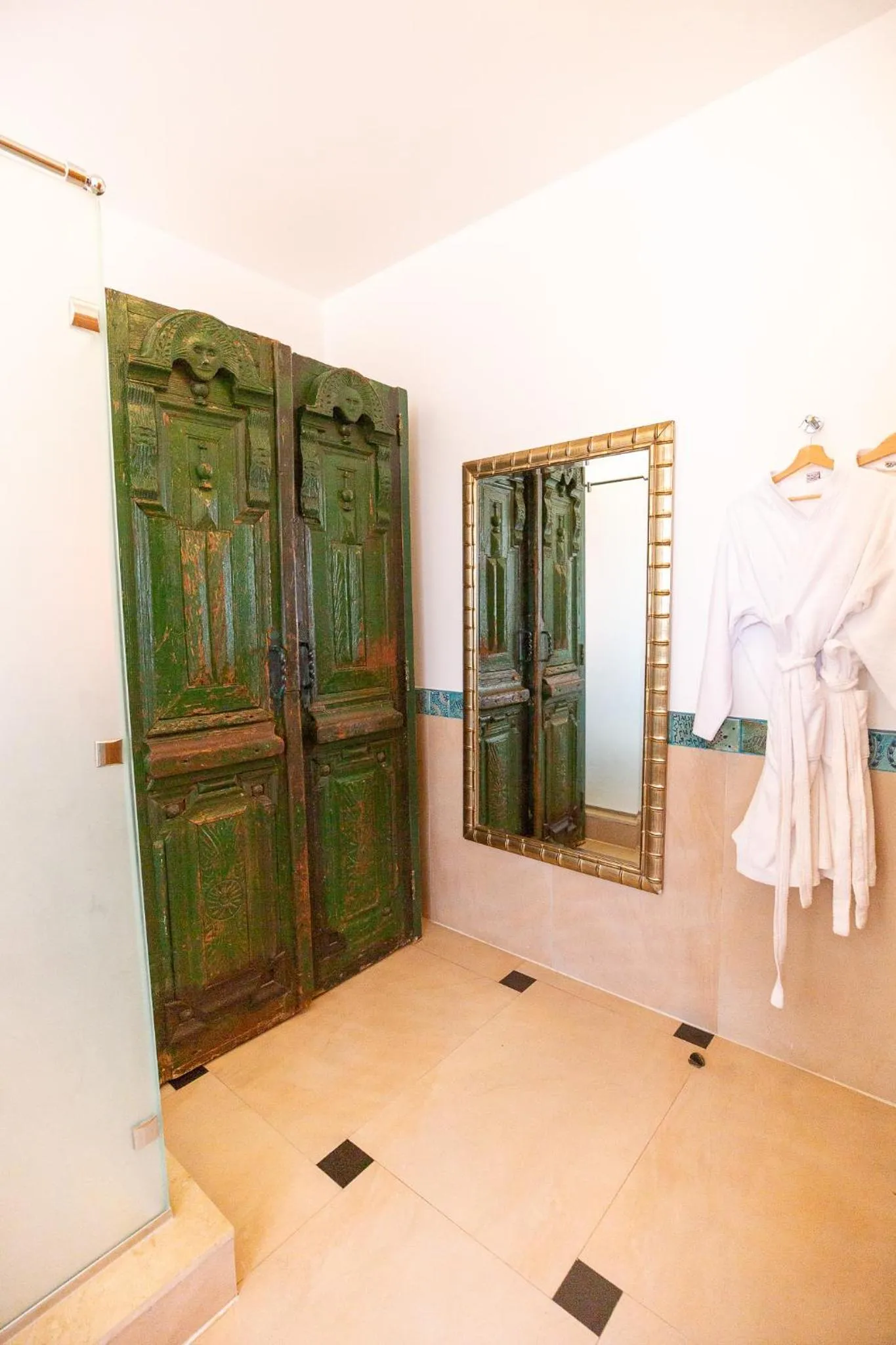 Lazib Inn Resort & Spa