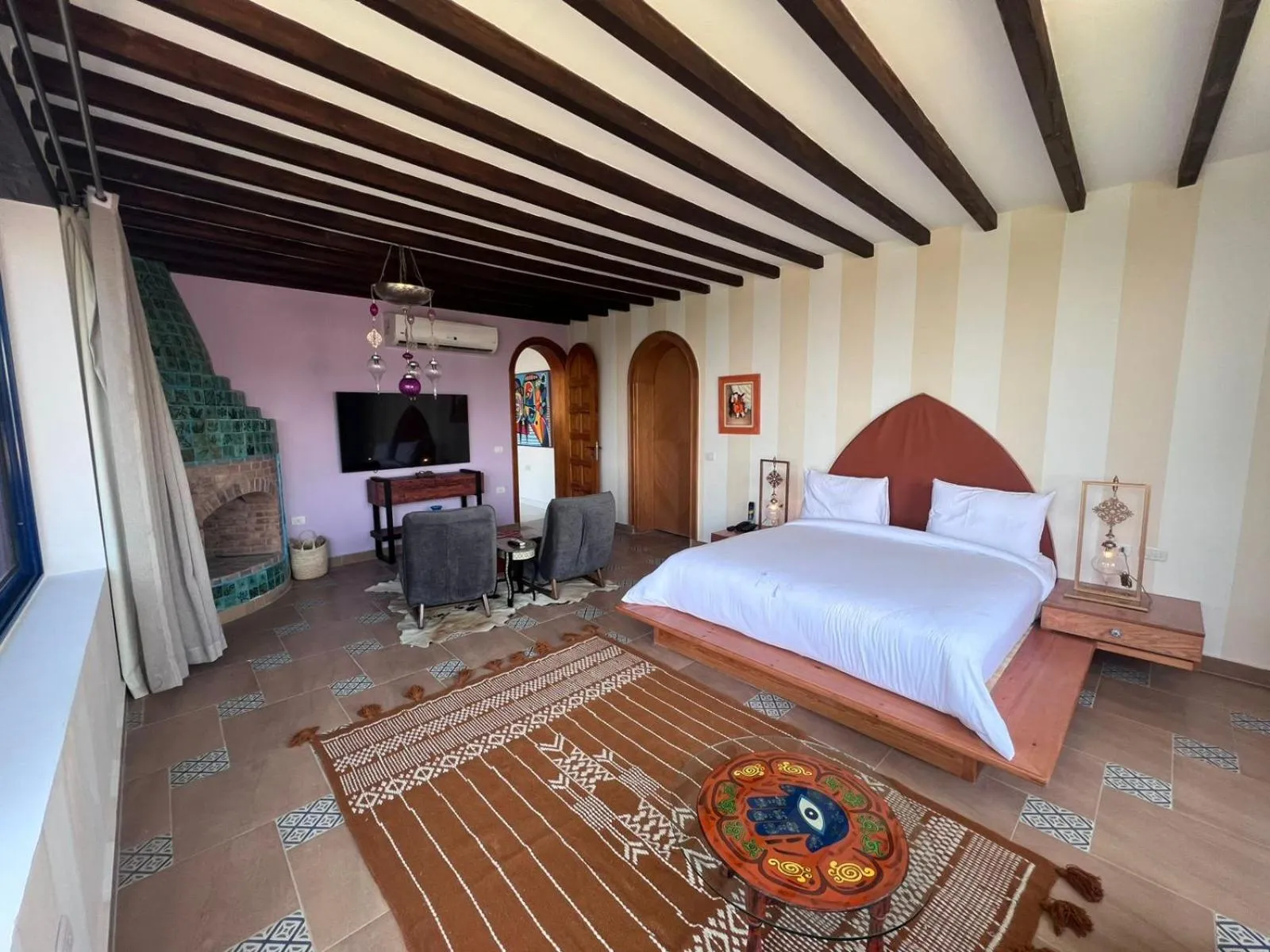 Bed in Lazib Inn Resort & Spa