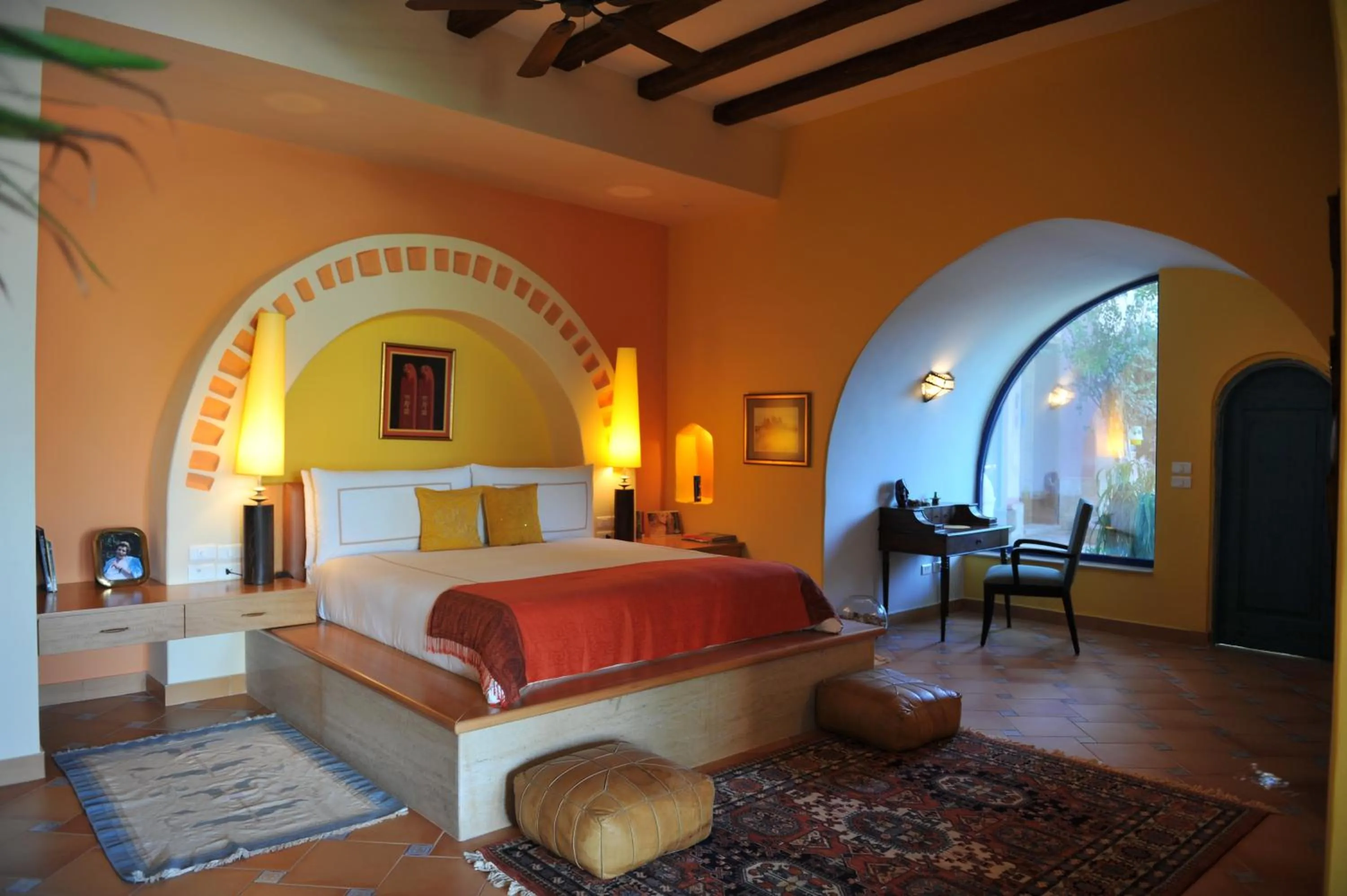 Bed in Lazib Inn Resort & Spa