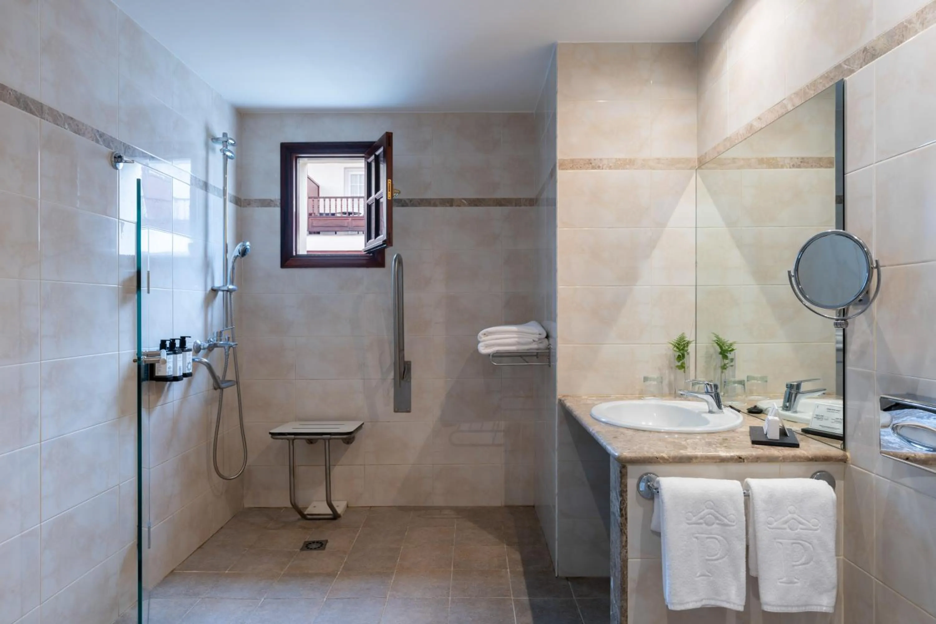 Facility for disabled guests in Parador de La Palma