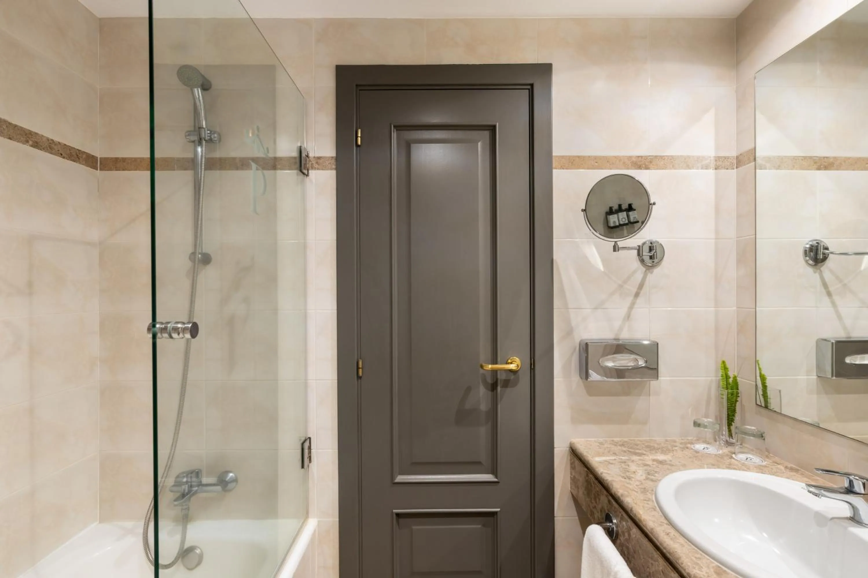 Bathroom in Parador de La Palma