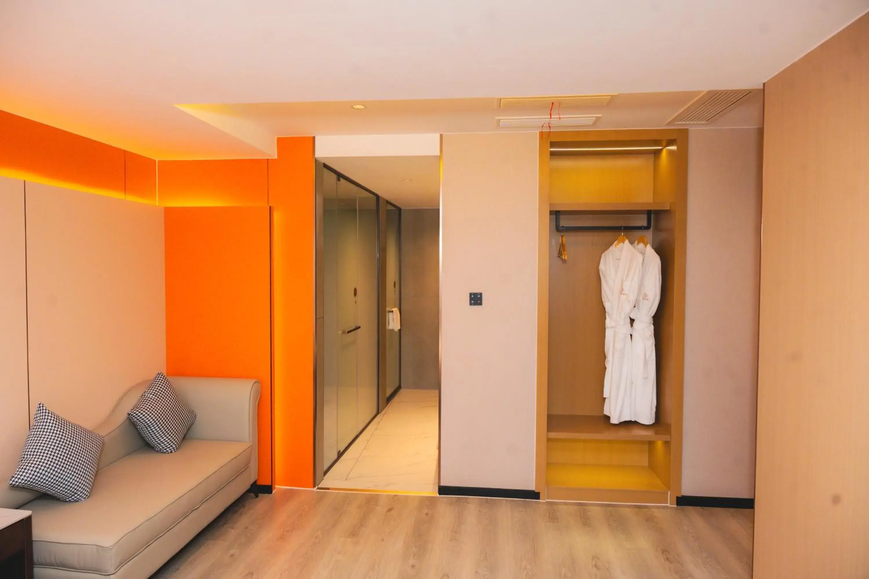 Superior Twin Room in Jiuding Joy Hotel Superior Twin Room in Jiuding Joy Hotel