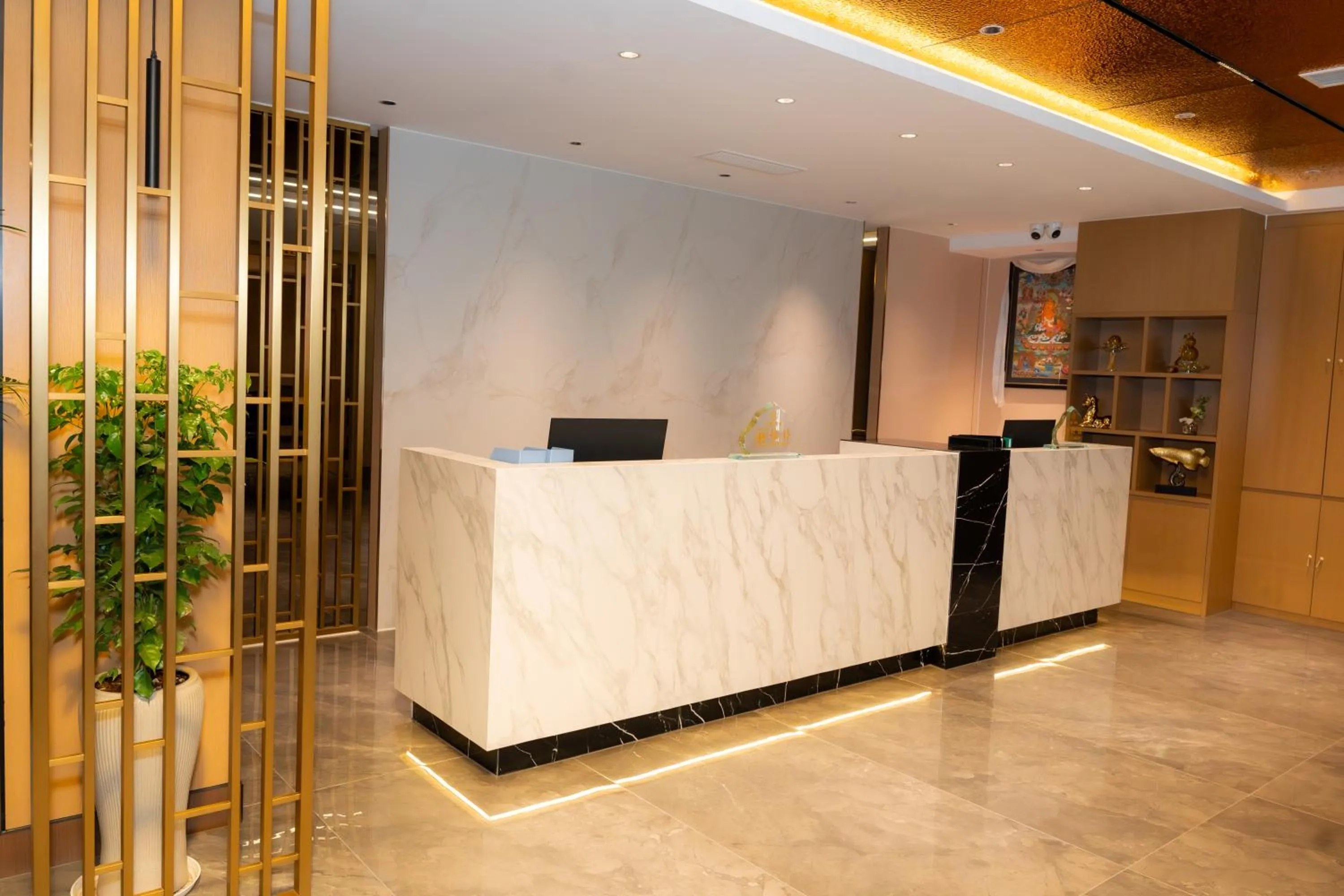Lobby or reception in Jiuding Joy Hotel