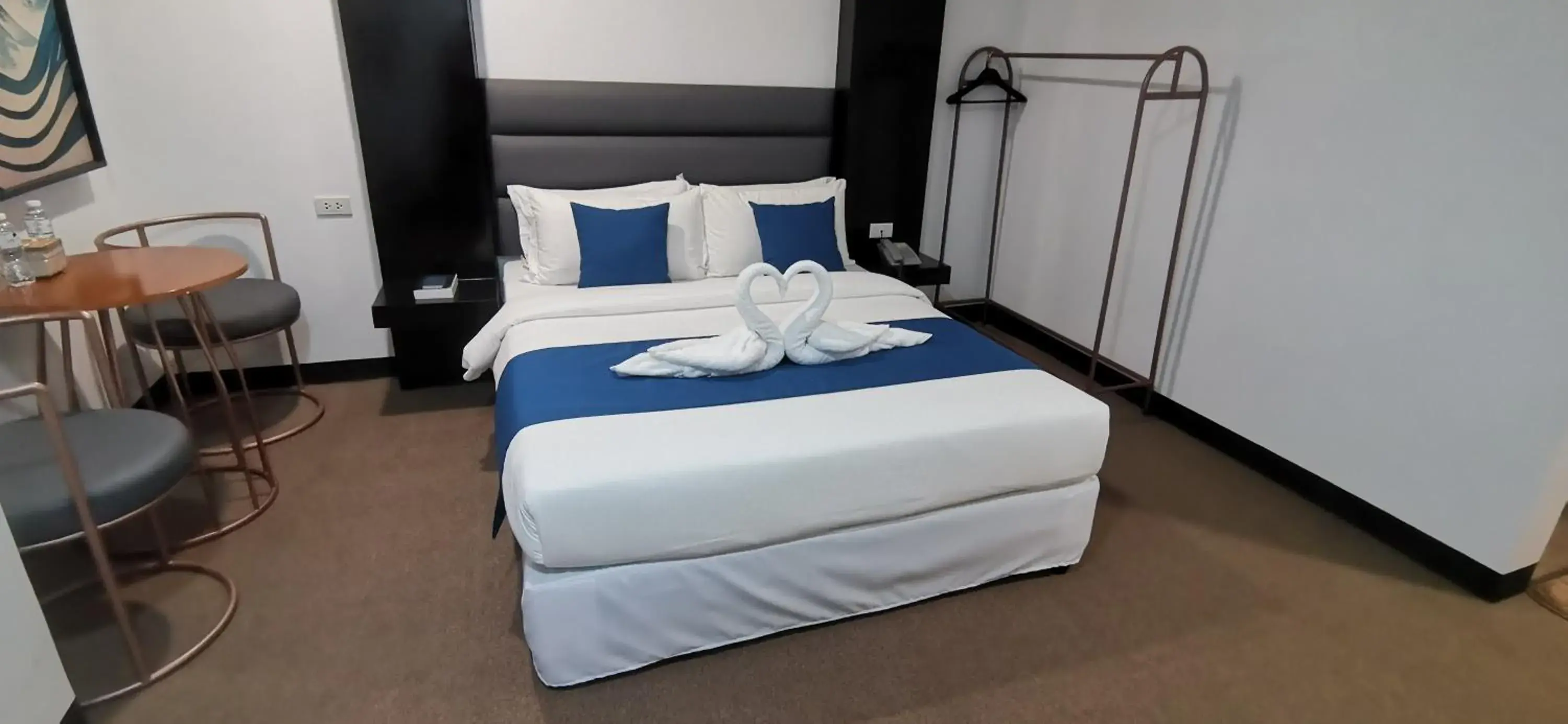 Deluxe Double Room in Palette in Angeles Pampanga near Clark International Airport Formerly Boss Hotel Deluxe Double Room in Palette in Angeles Pampanga near Clark International Airport Formerly Boss Hotel