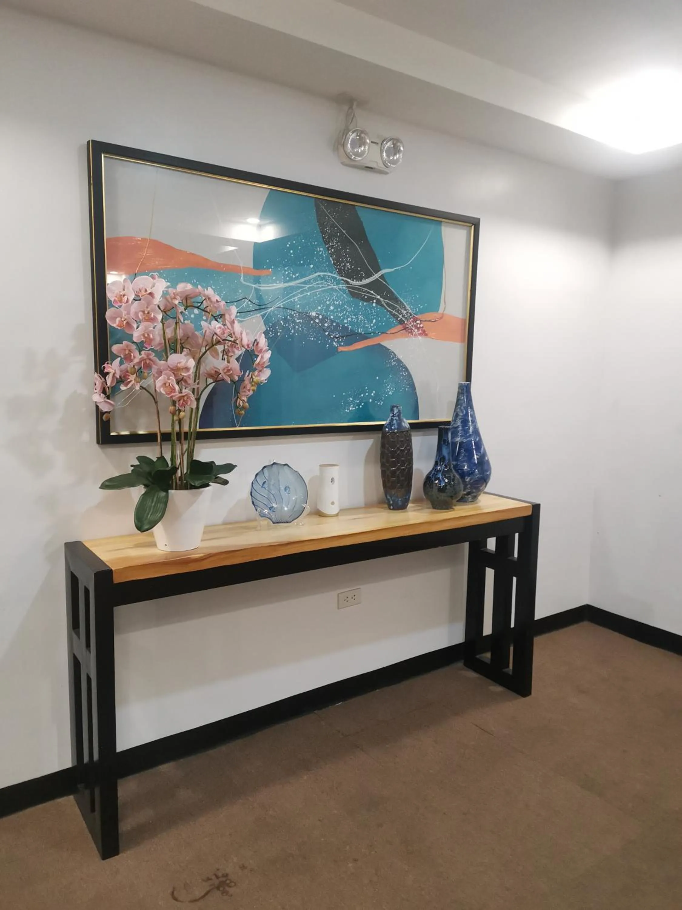 Decorative detail in Palette in Angeles Pampanga near Clark International Airport Formerly Boss Hotel