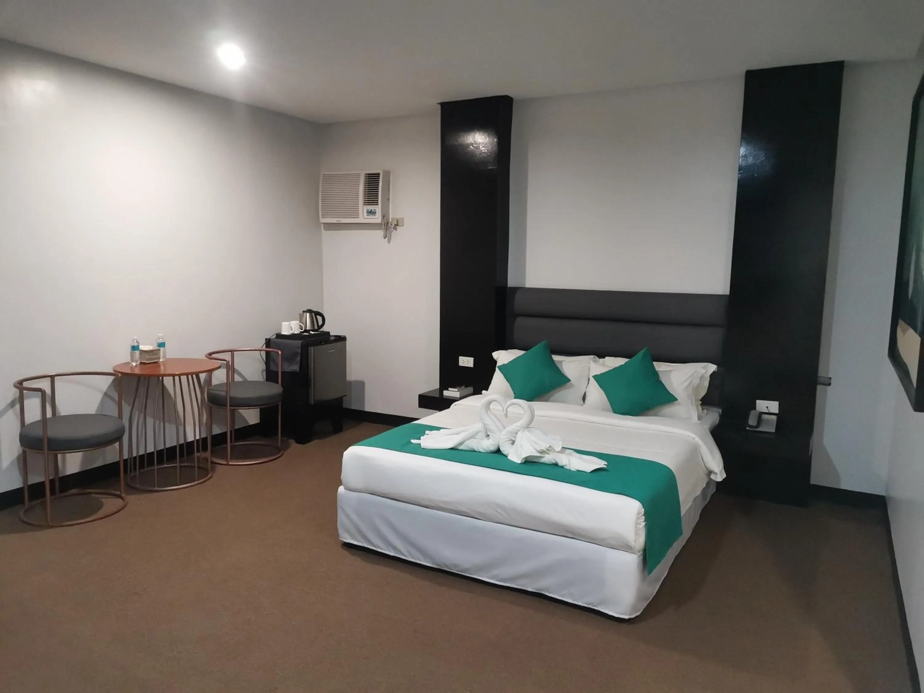 Bedroom, Bed in Palette in Angeles Pampanga near Clark International Airport Formerly Boss Hotel