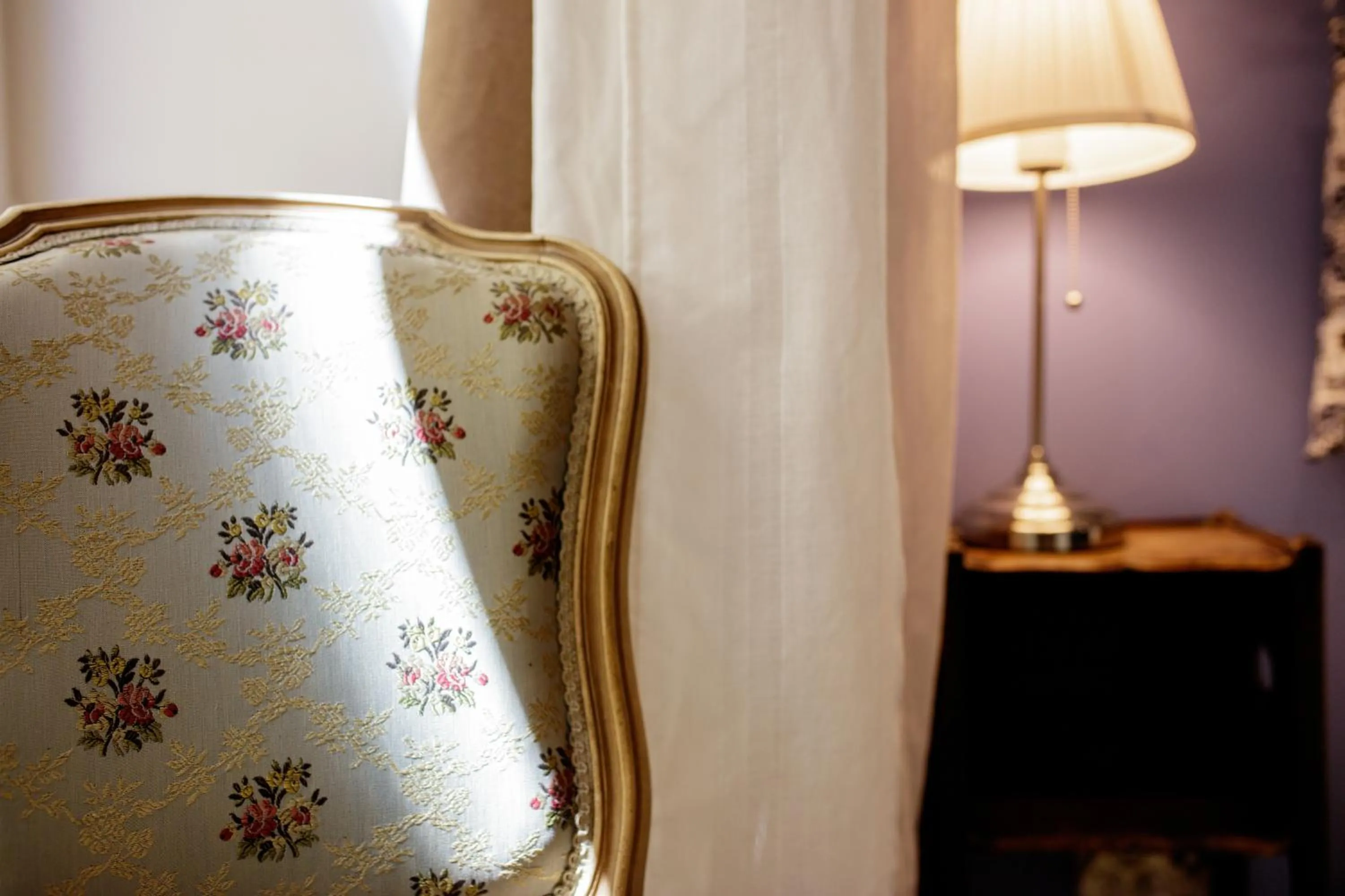 Decorative detail, Bed in Alcôve Marine