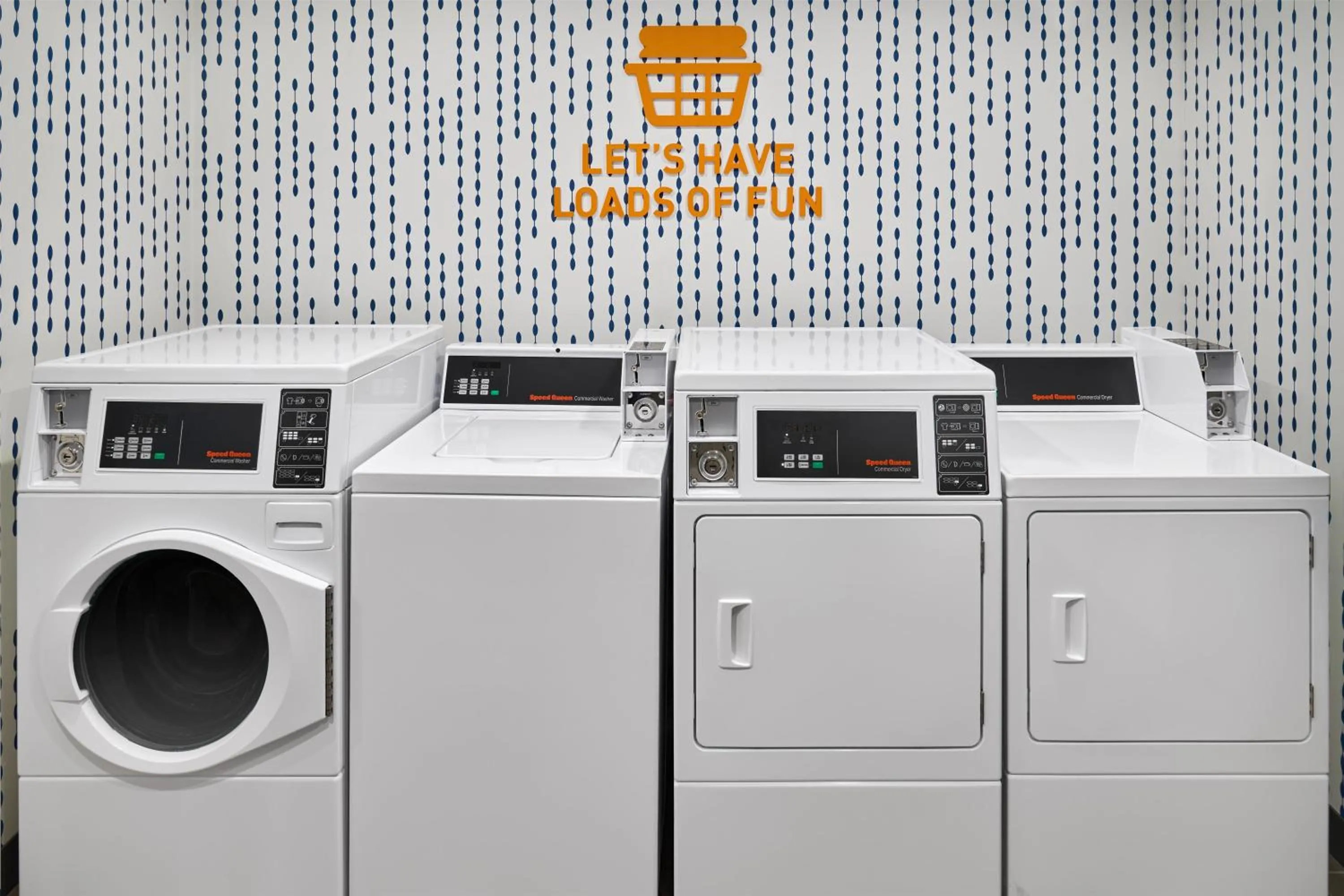 laundry in Home2 Suites By Hilton Frankenmuth