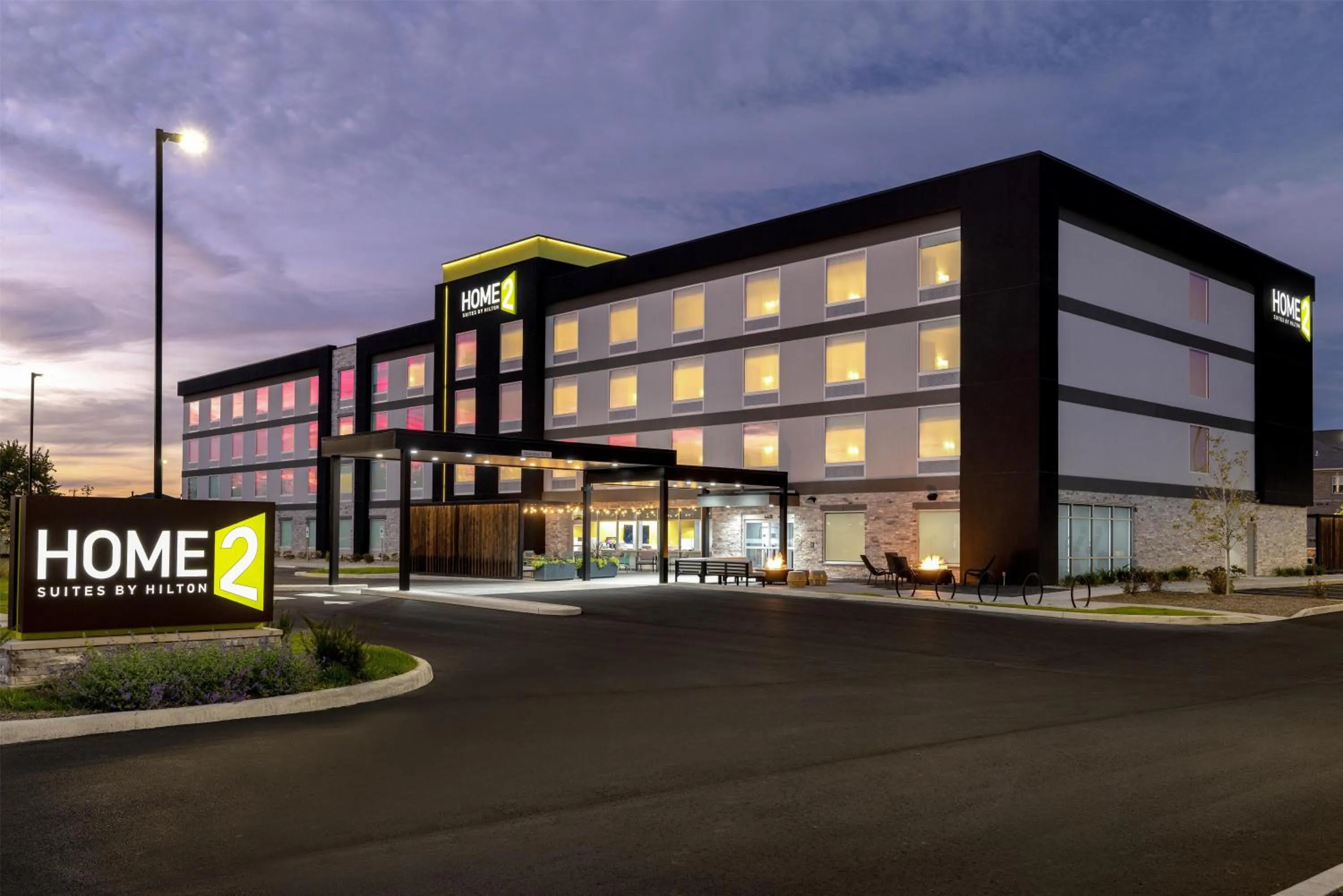Property building in Home2 Suites By Hilton Muncie