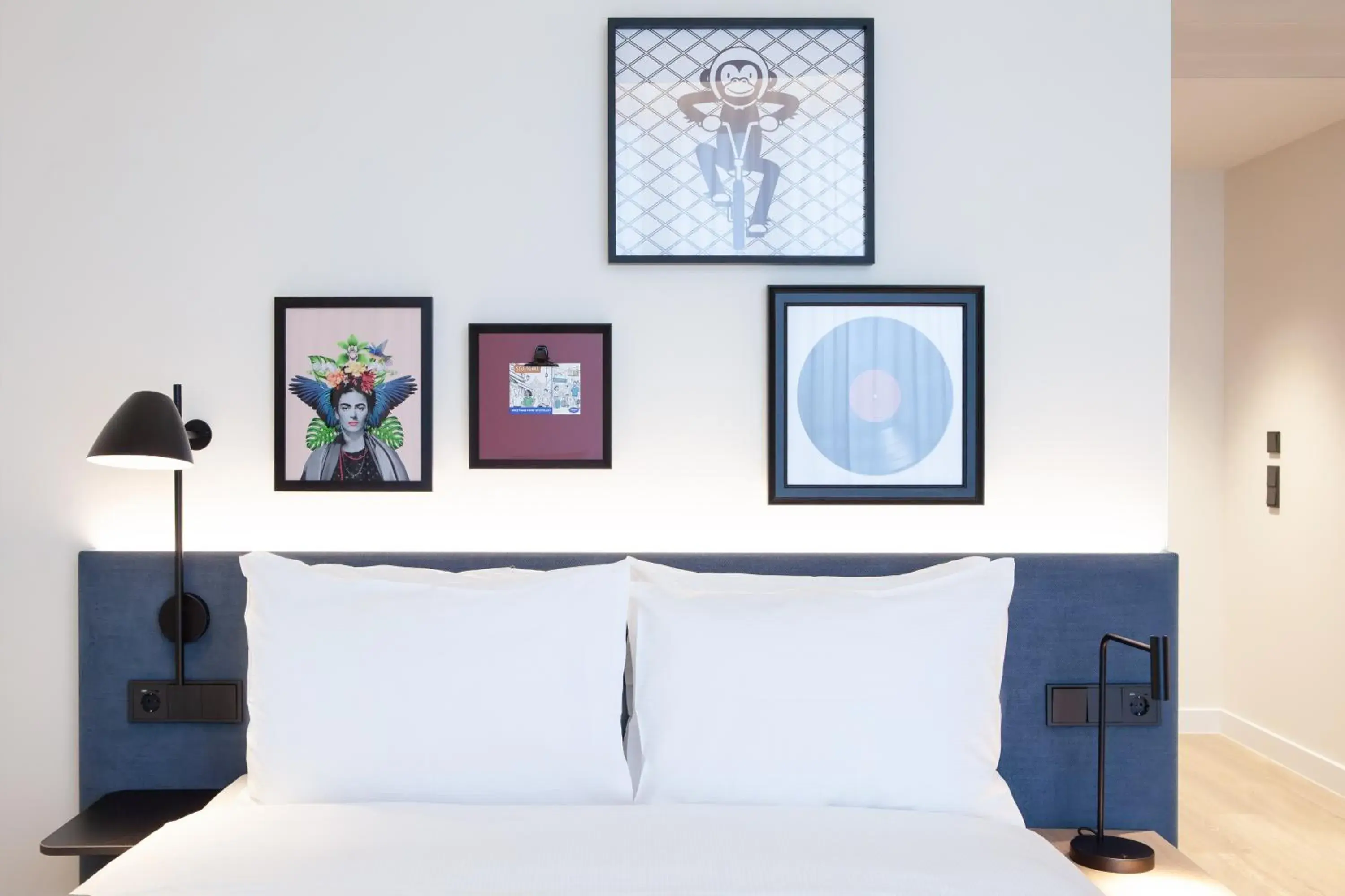 Queen Room - Mobility Access in Hampton By Hilton Stuttgart Airport Queen Room - Mobility Access in Hampton By Hilton Stuttgart Airport