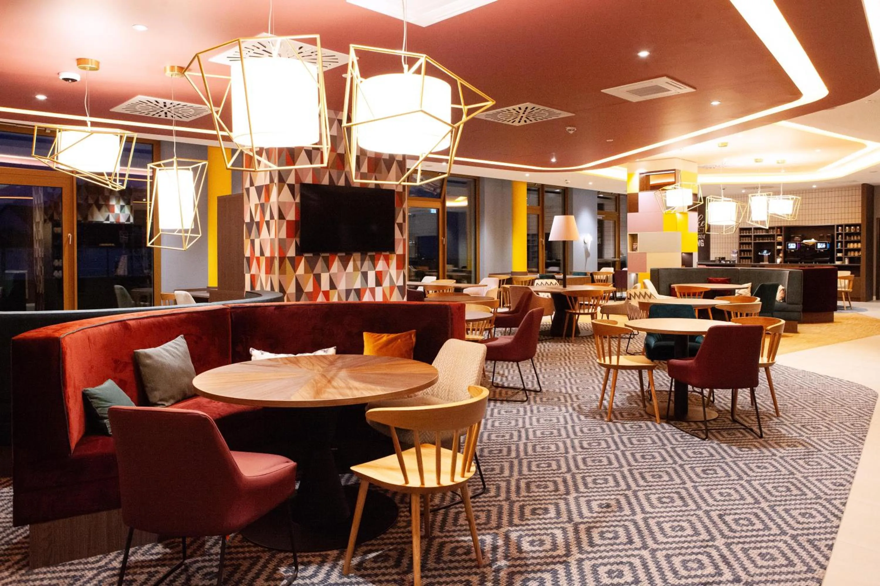 Restaurant/places to eat in Hampton By Hilton Stuttgart Airport
