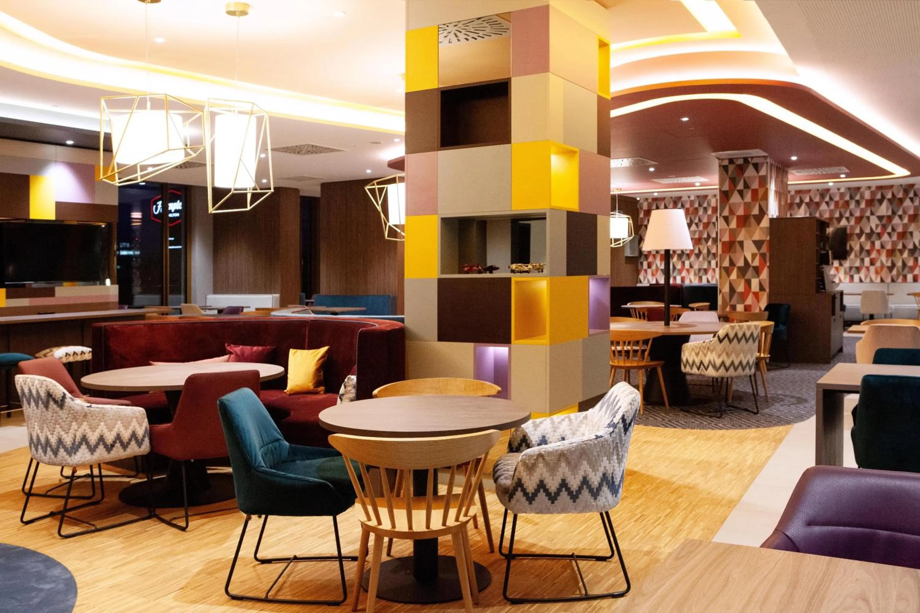 Lobby or reception in Hampton By Hilton Stuttgart Airport