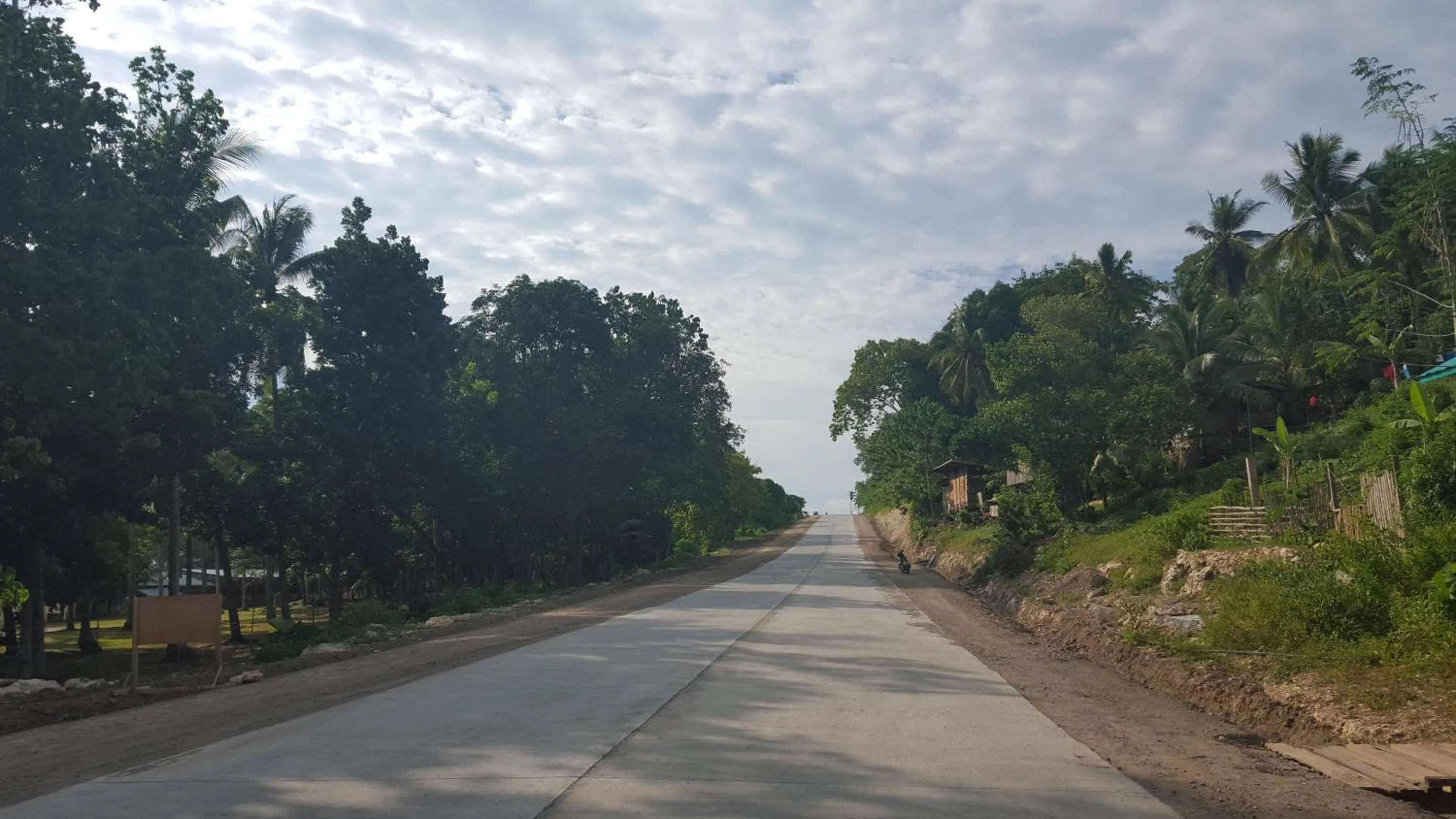 Neighbourhood in La Vida Hostel Samal Island