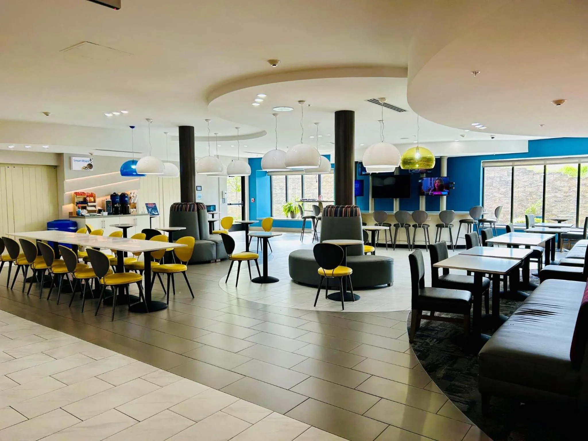 Breakfast in Holiday Inn Express & Suites Shippensburg by IHG