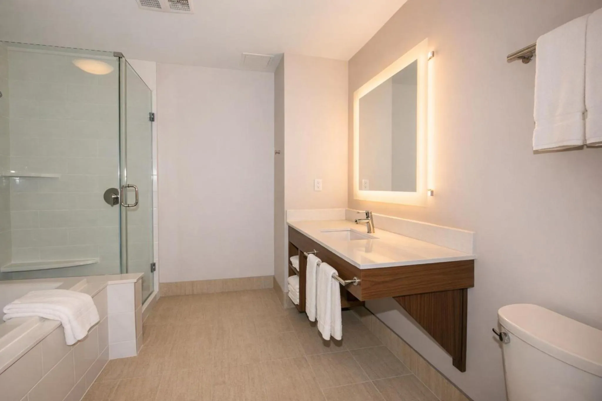 Bathroom in Holiday Inn Express & Suites Victoria-Colwood by IHG