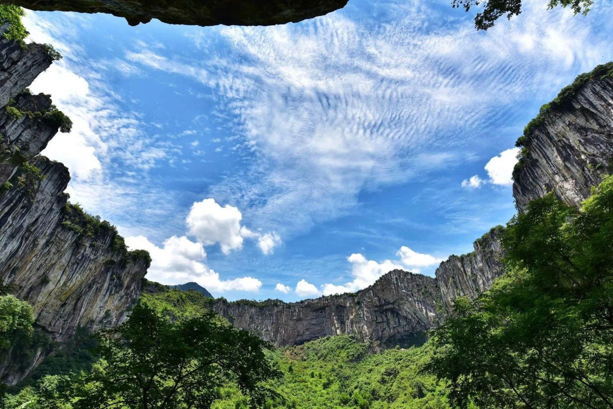 Area and facilities in Crowne Plaza Yibin by IHG