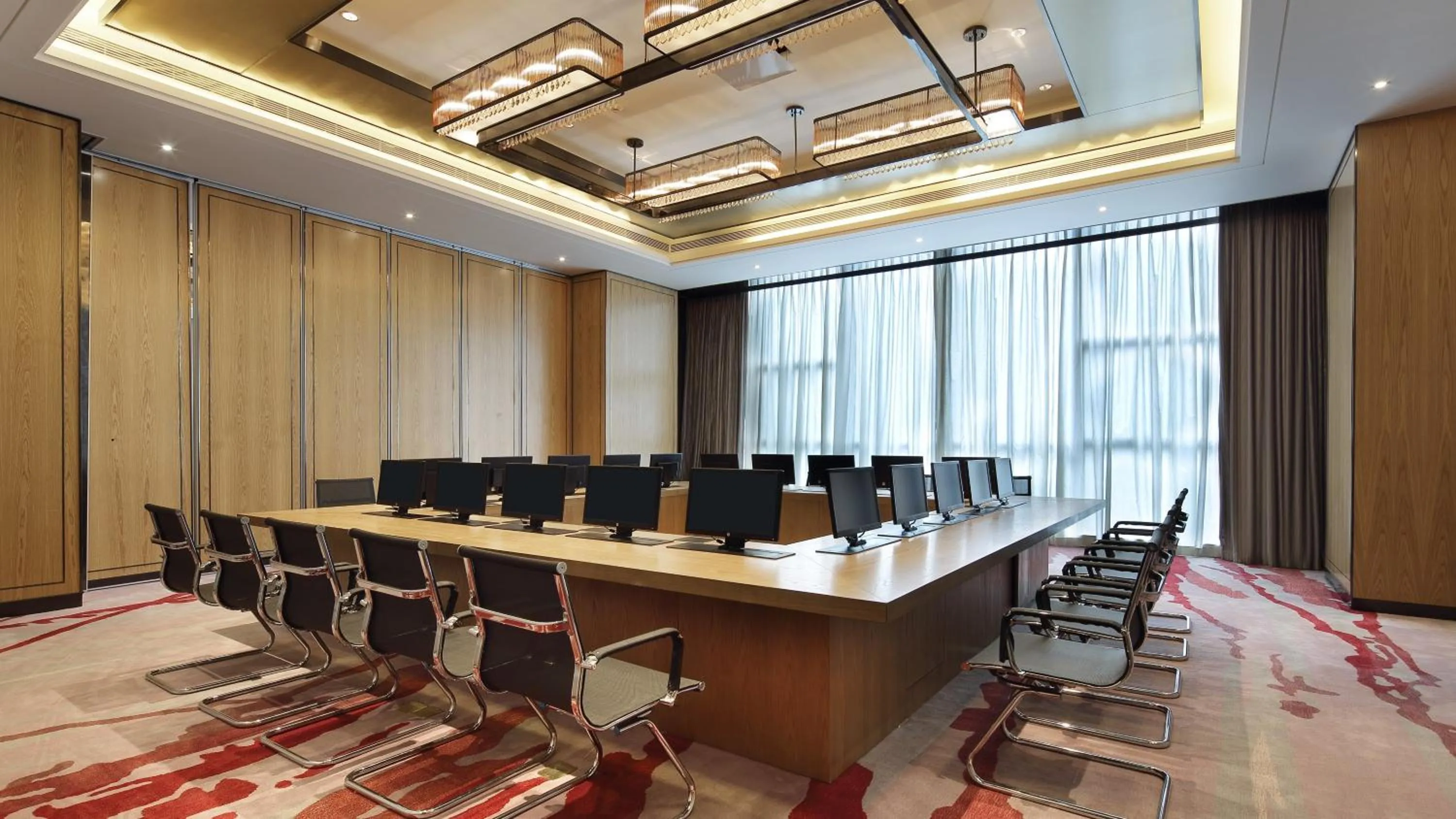 Meeting/conference room in Crowne Plaza Yibin by IHG