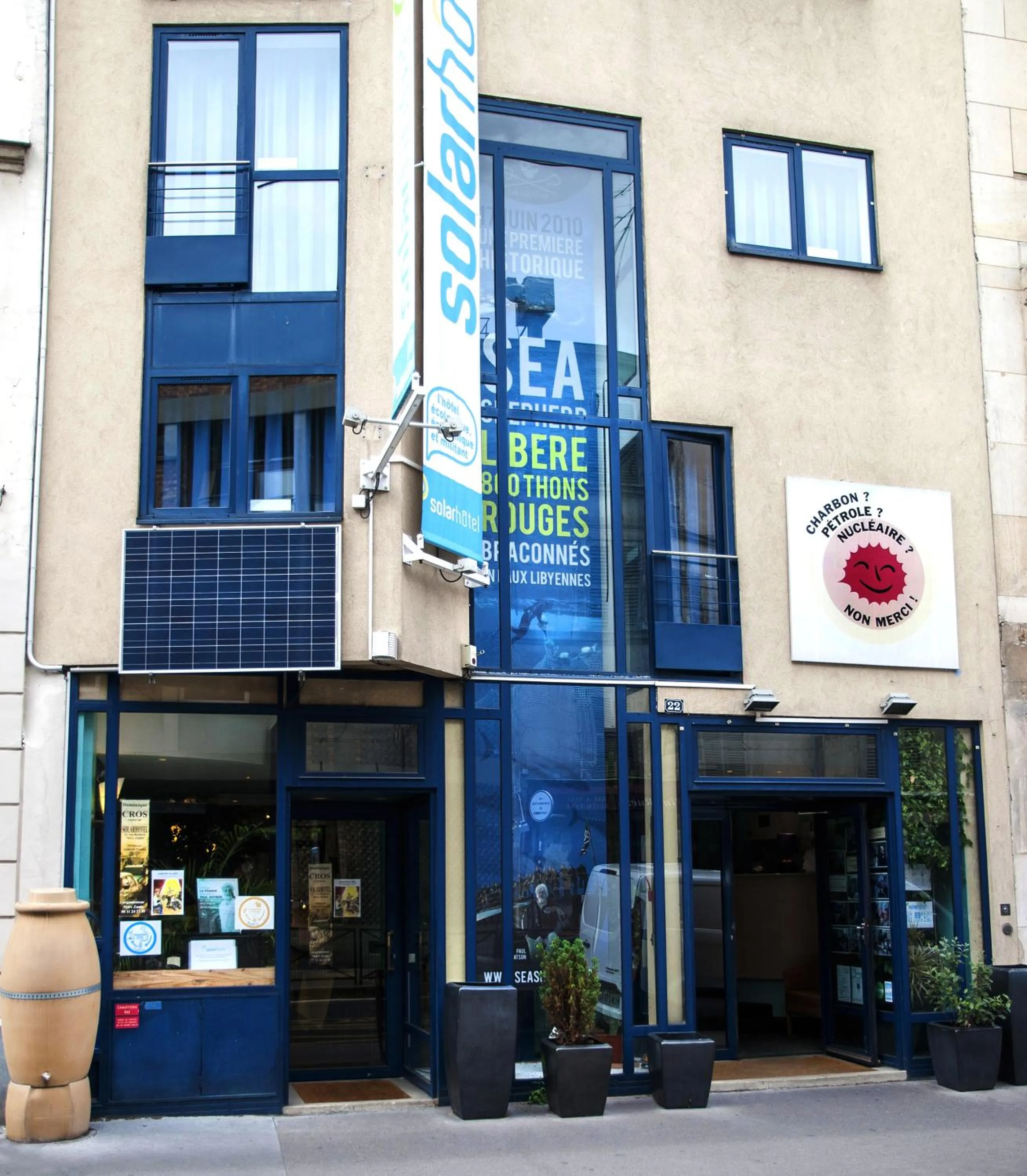 Facade/entrance in Solar Hotel