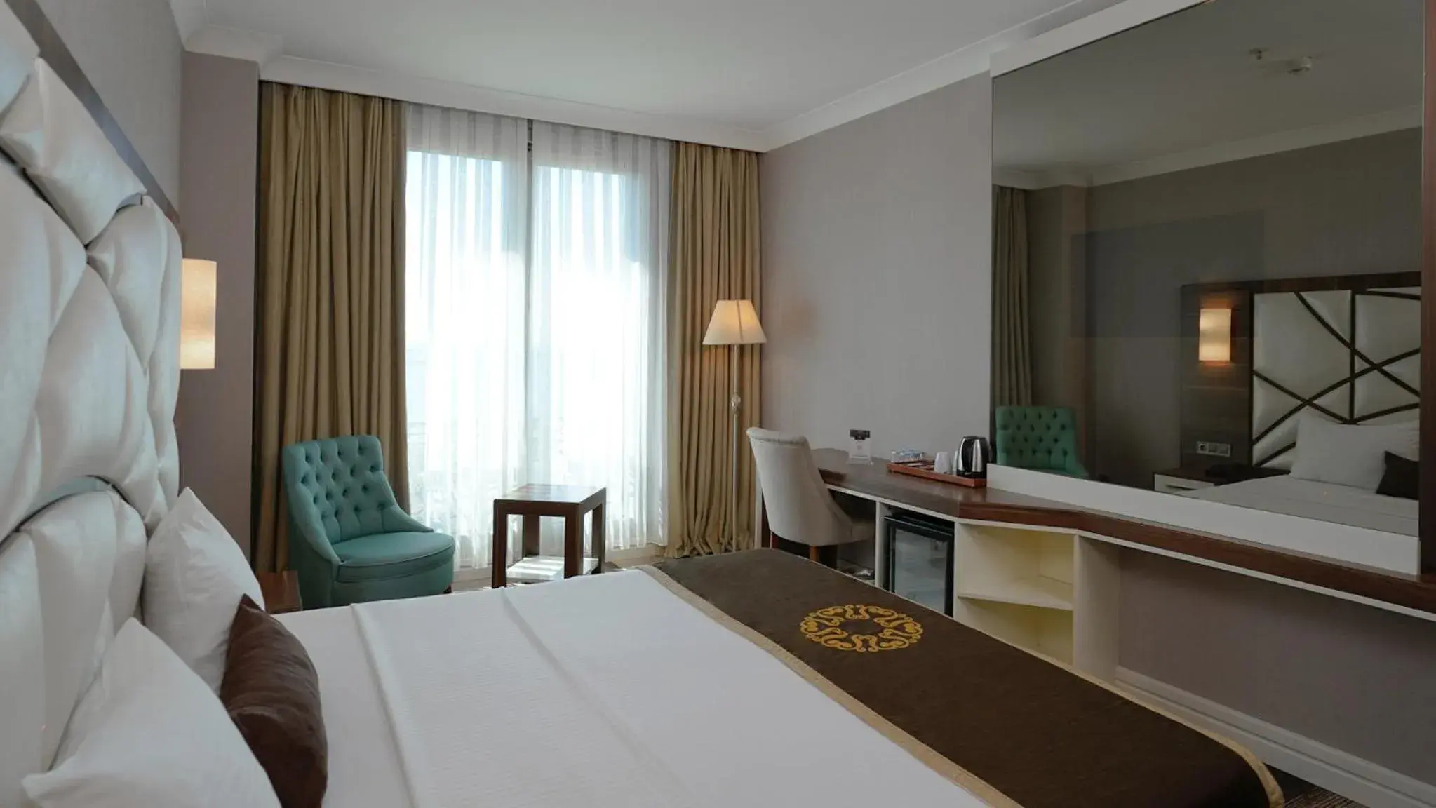 Superior Double or Twin Room in The Grand Mira Business Hotel Superior Double or Twin Room in The Grand Mira Business Hotel
