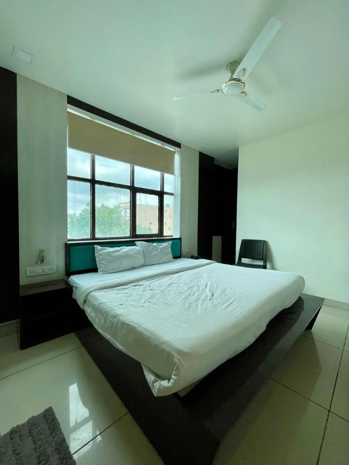 Bedroom, Bed in Hotel Komal Palace Anand Nagar