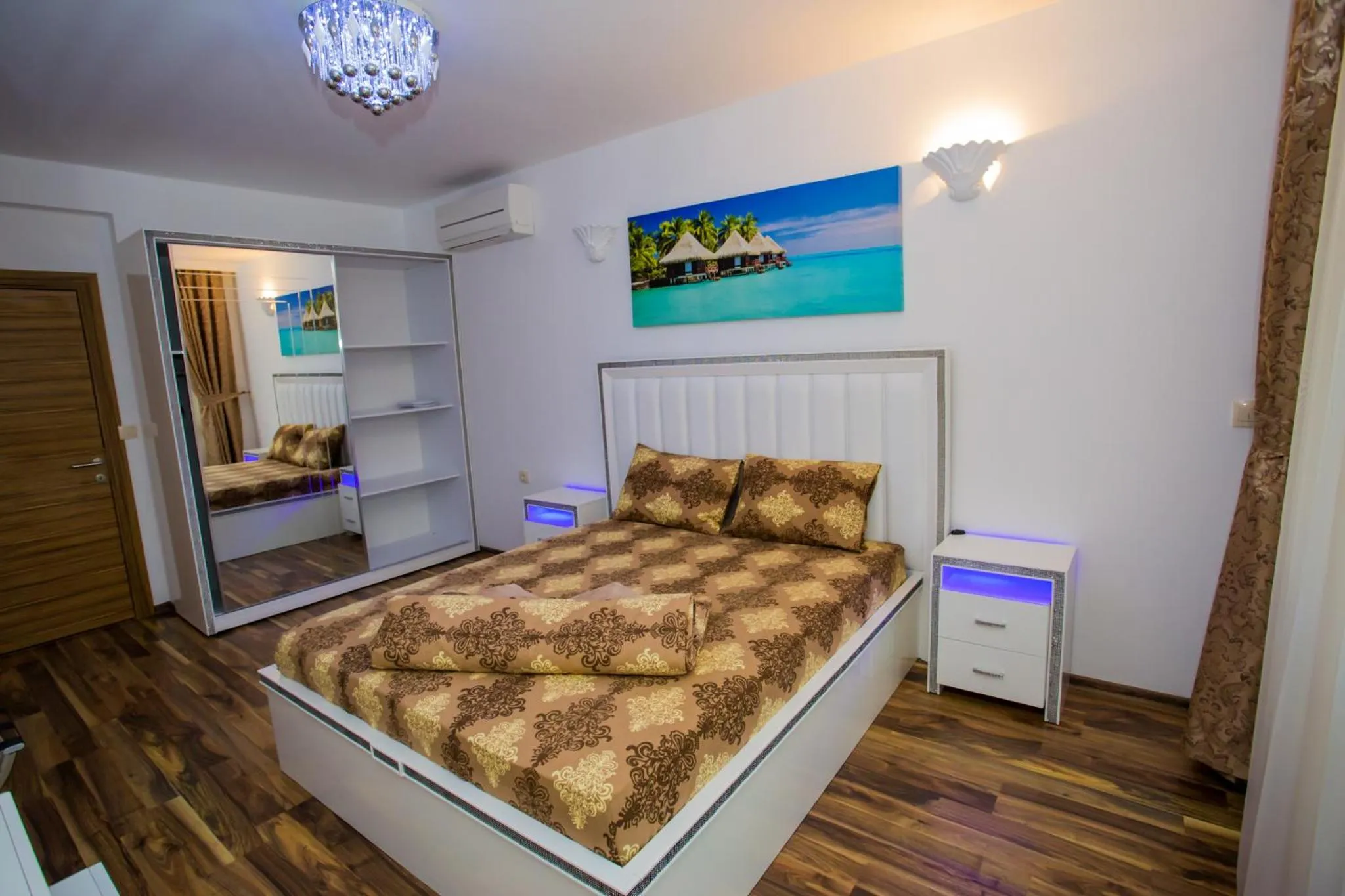 Photo of the whole room, Bed in Boutique Apart Hotel Versis