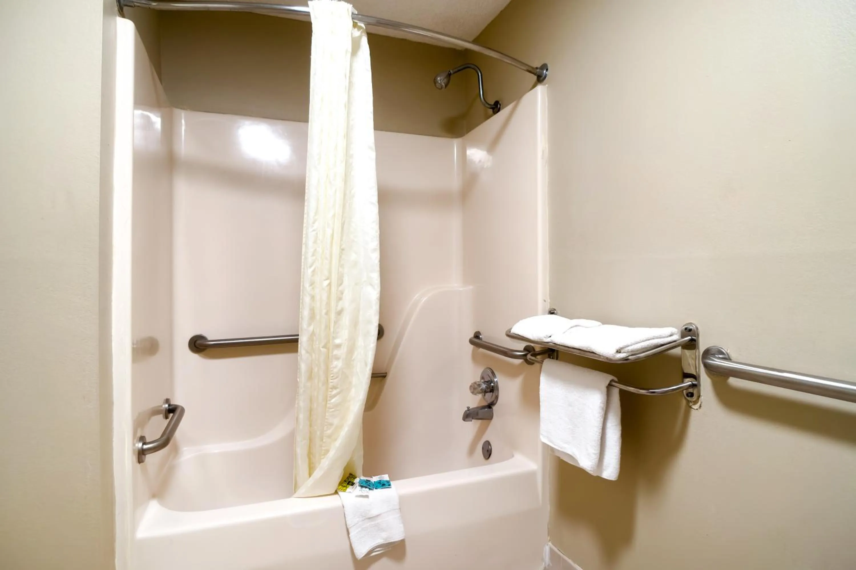 Bathroom in Deerfield Inn By Capital O Blytheville AR I55