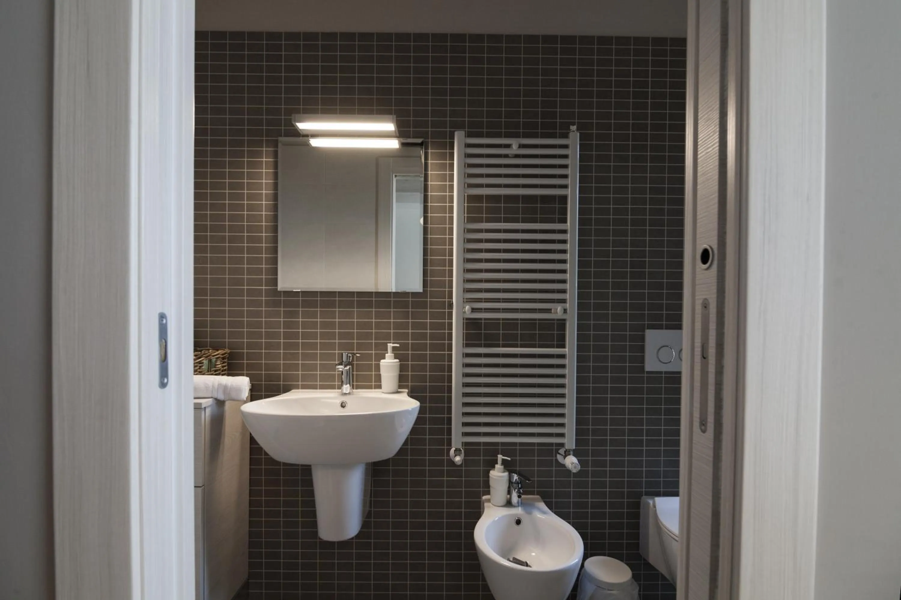 Bathroom in Oceano Rooms