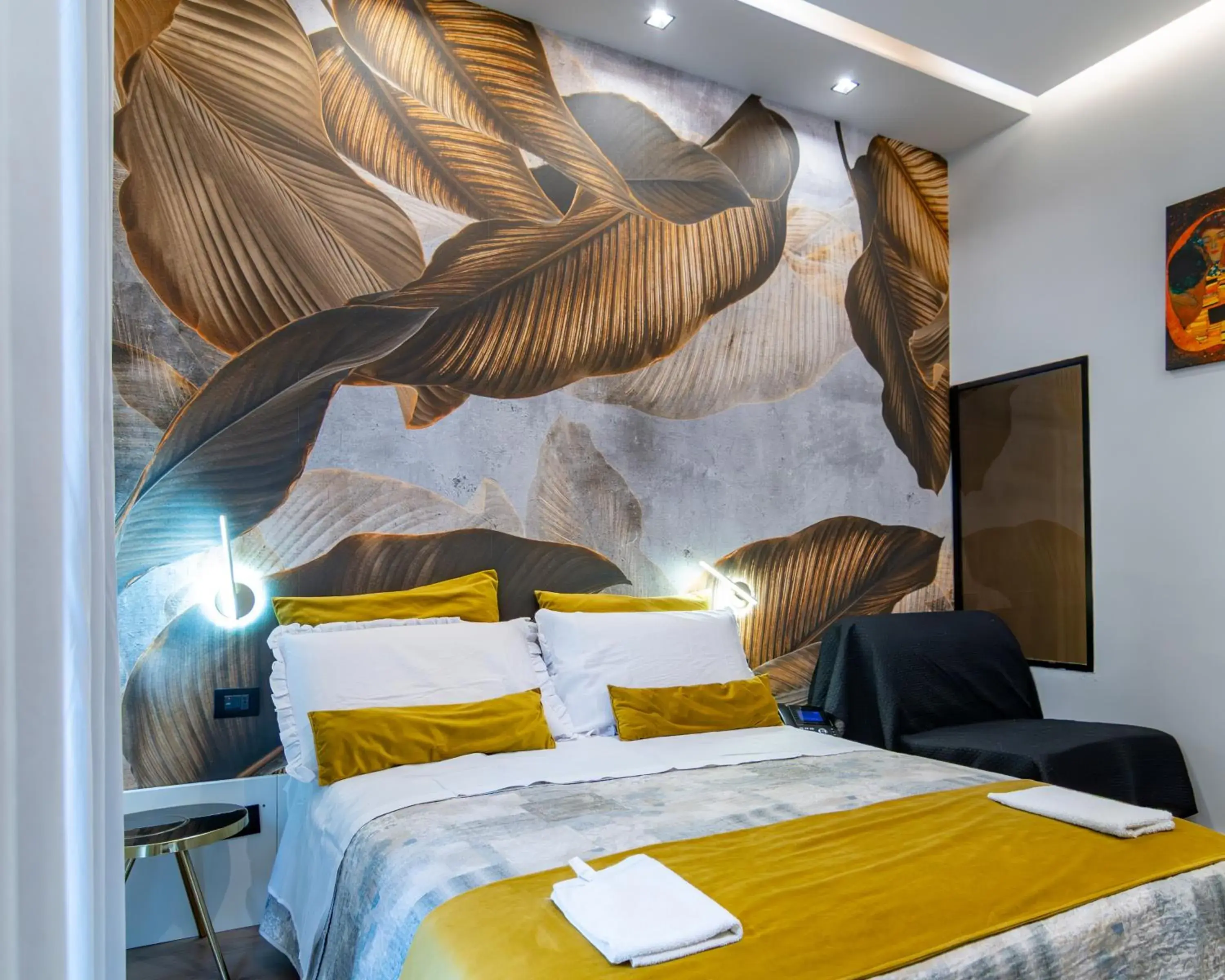 Standard King Room in VESUVIANUS Rooms and More Standard King Room in VESUVIANUS Rooms and More