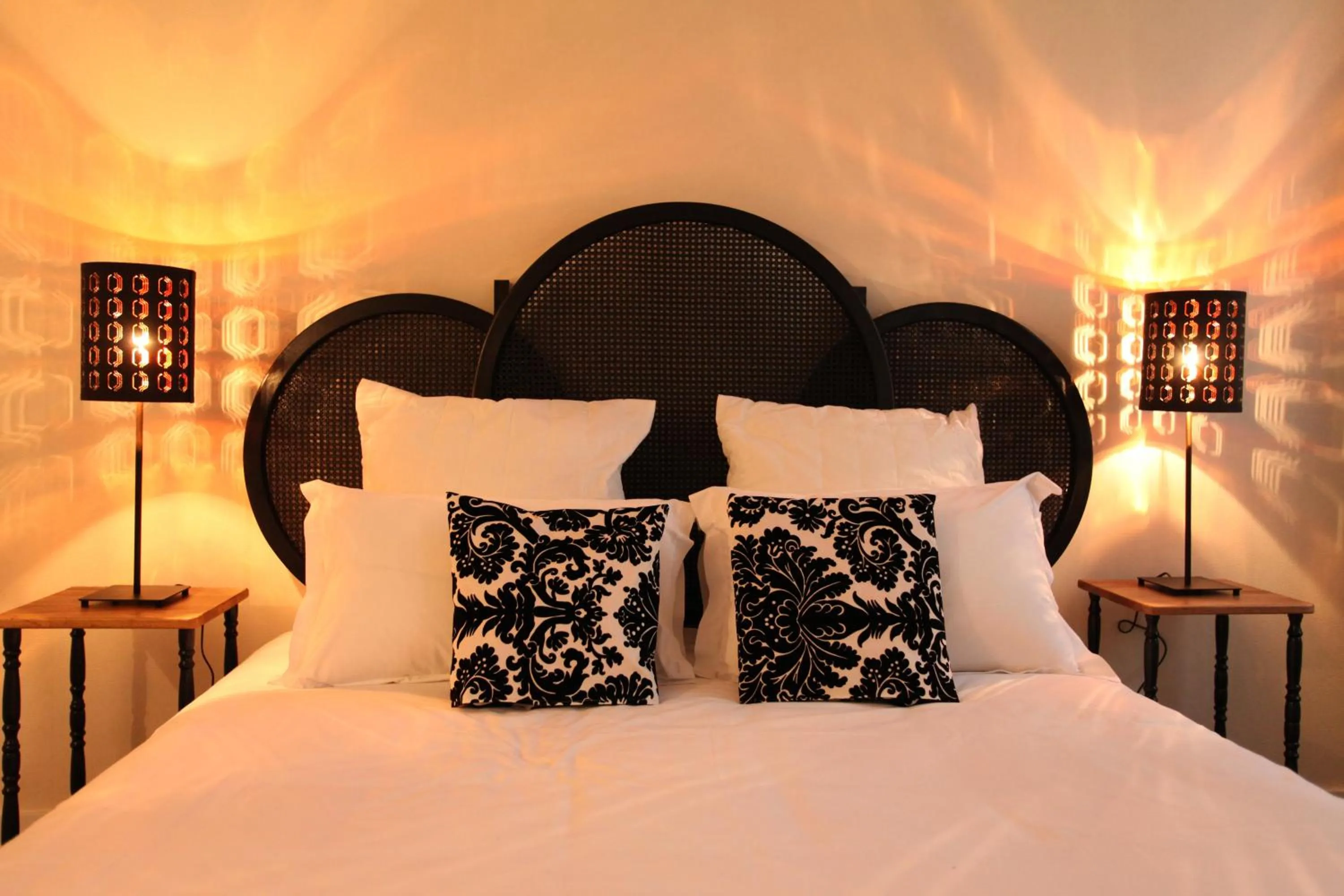 Bedroom, Bed in La Berjotine - Maison d'hôtes