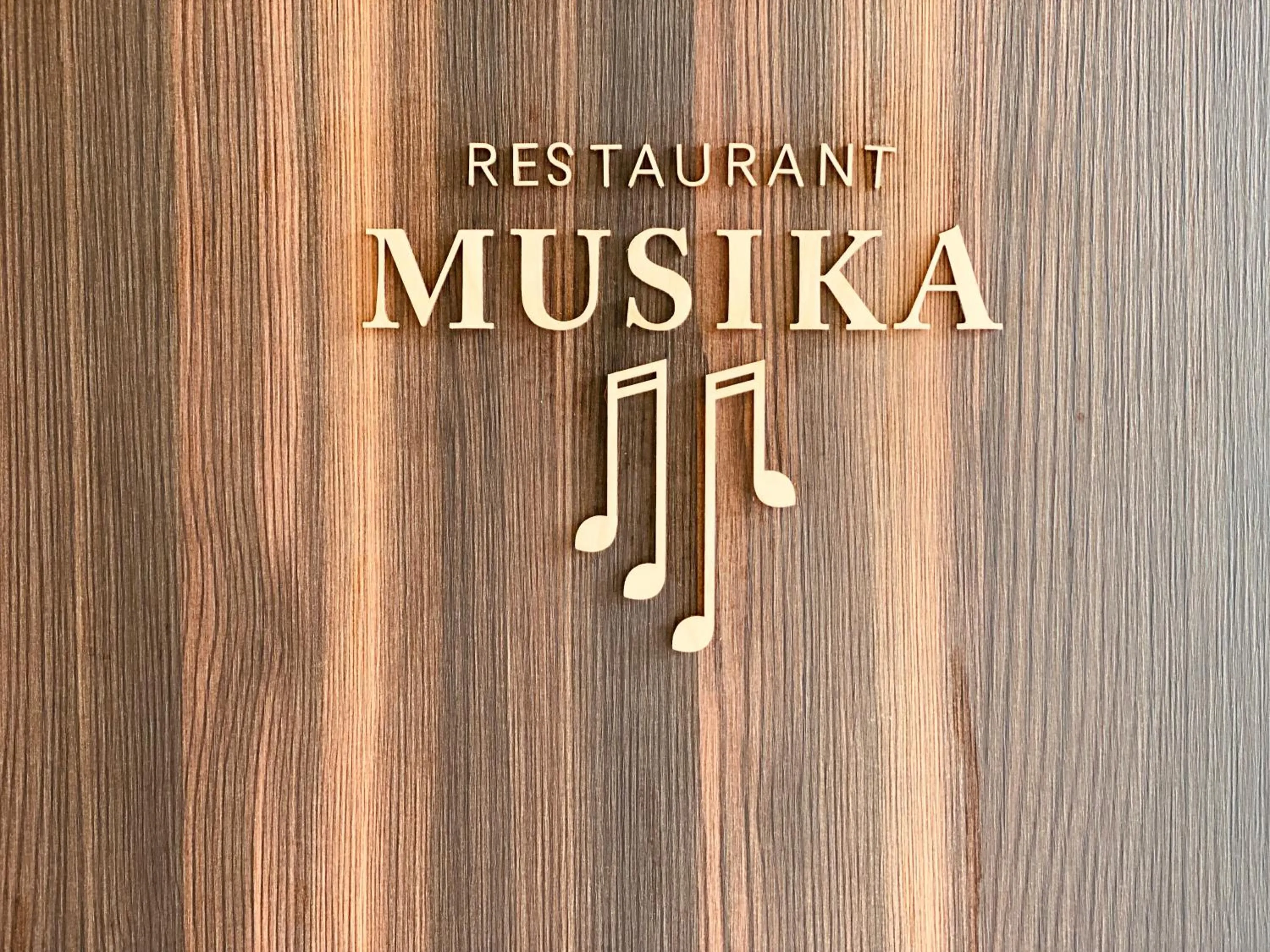 Restaurant/places to eat in Hotel König Albert