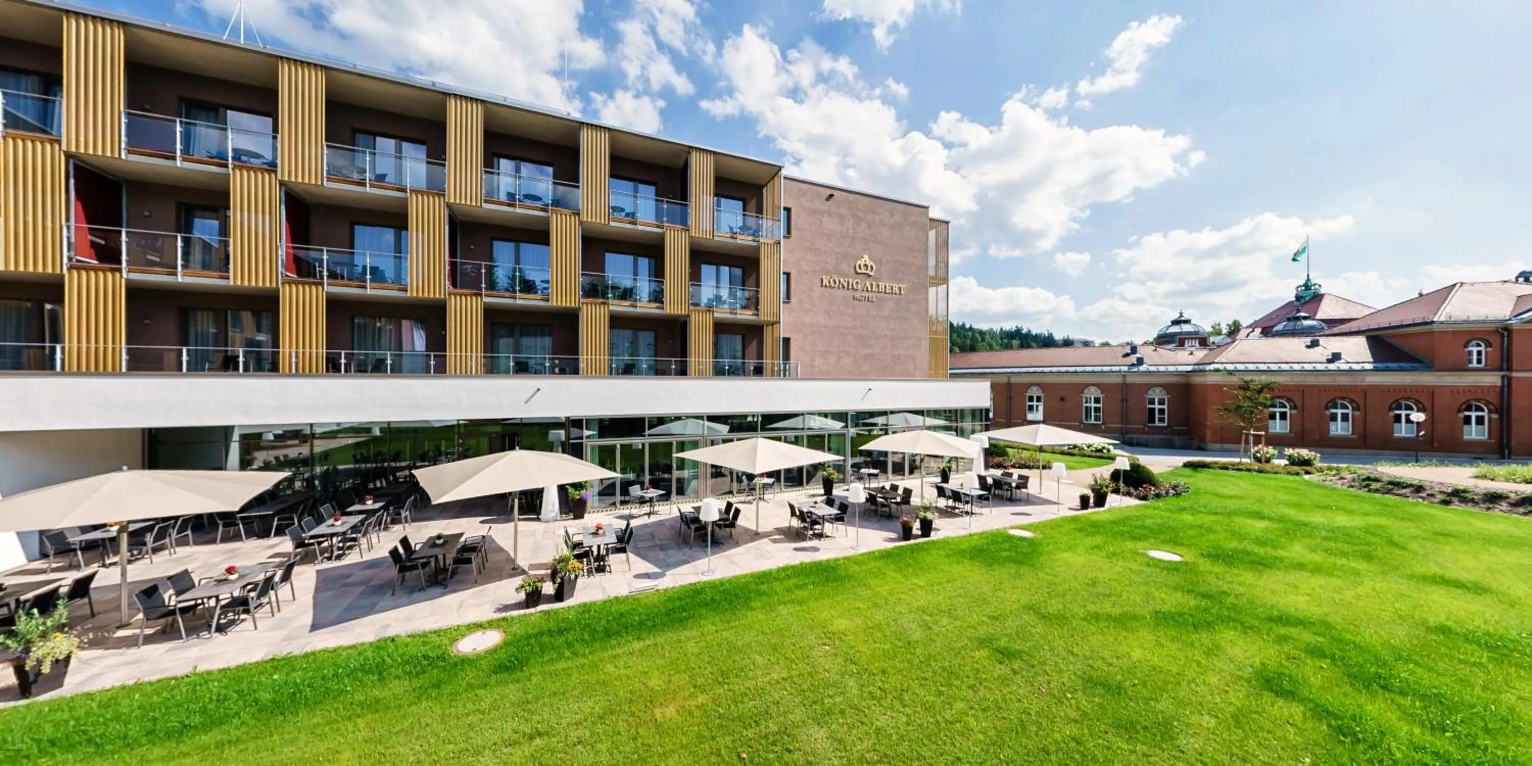 Property building in Hotel König Albert