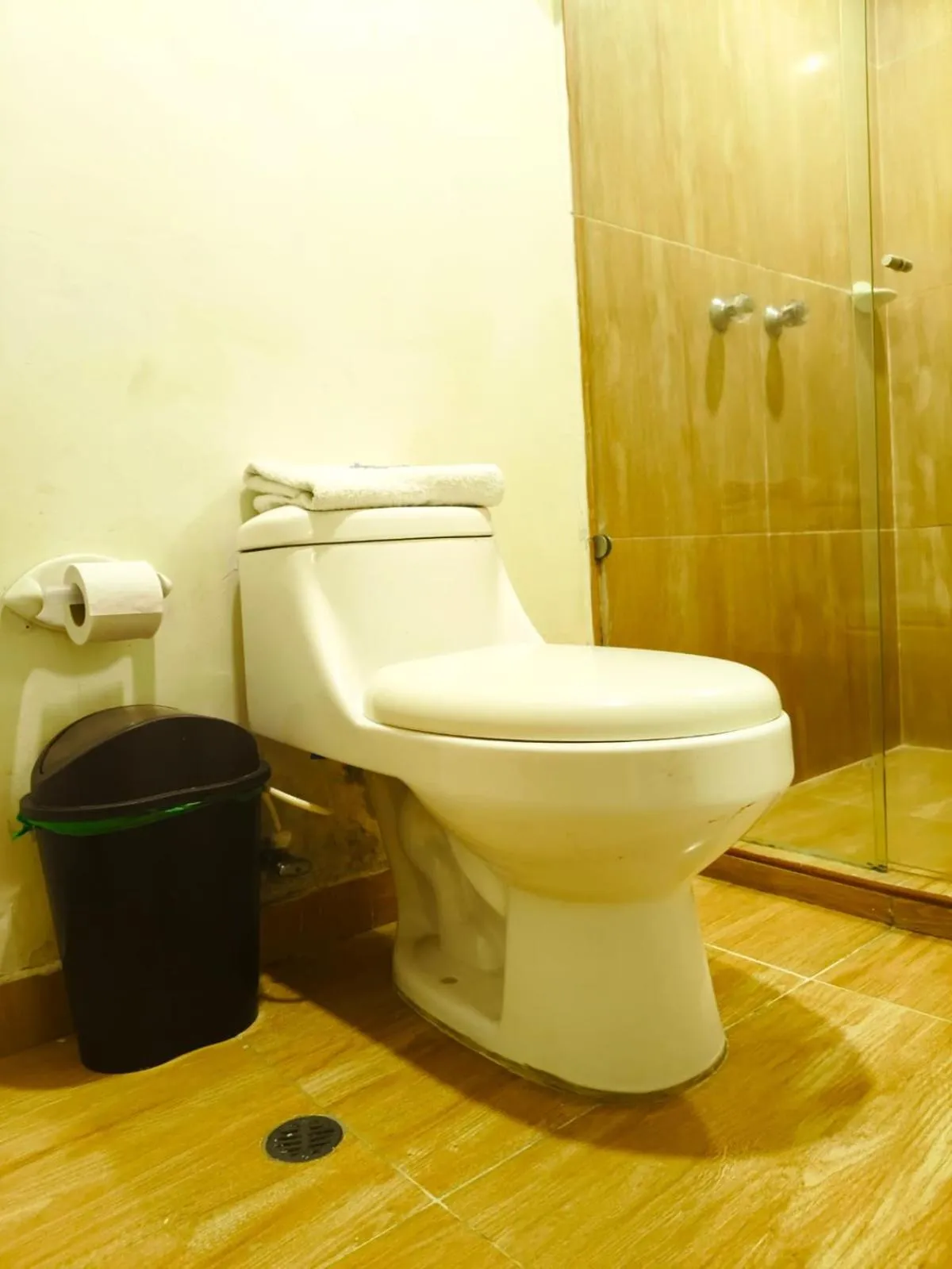 Bathroom in Hotel Casa Girardot Medellin