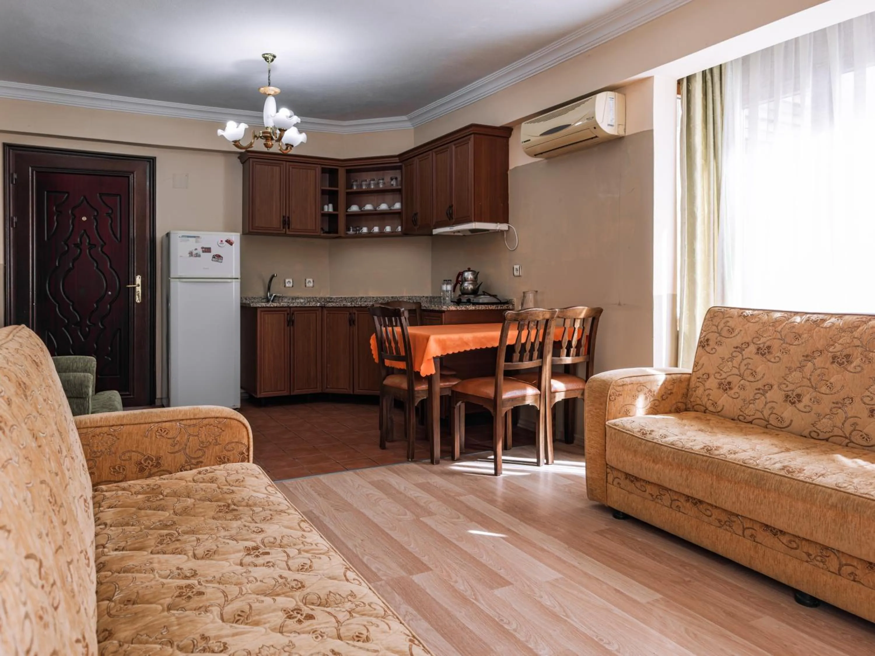 Kitchen or kitchenette in Güre Saruhan Termal Otel