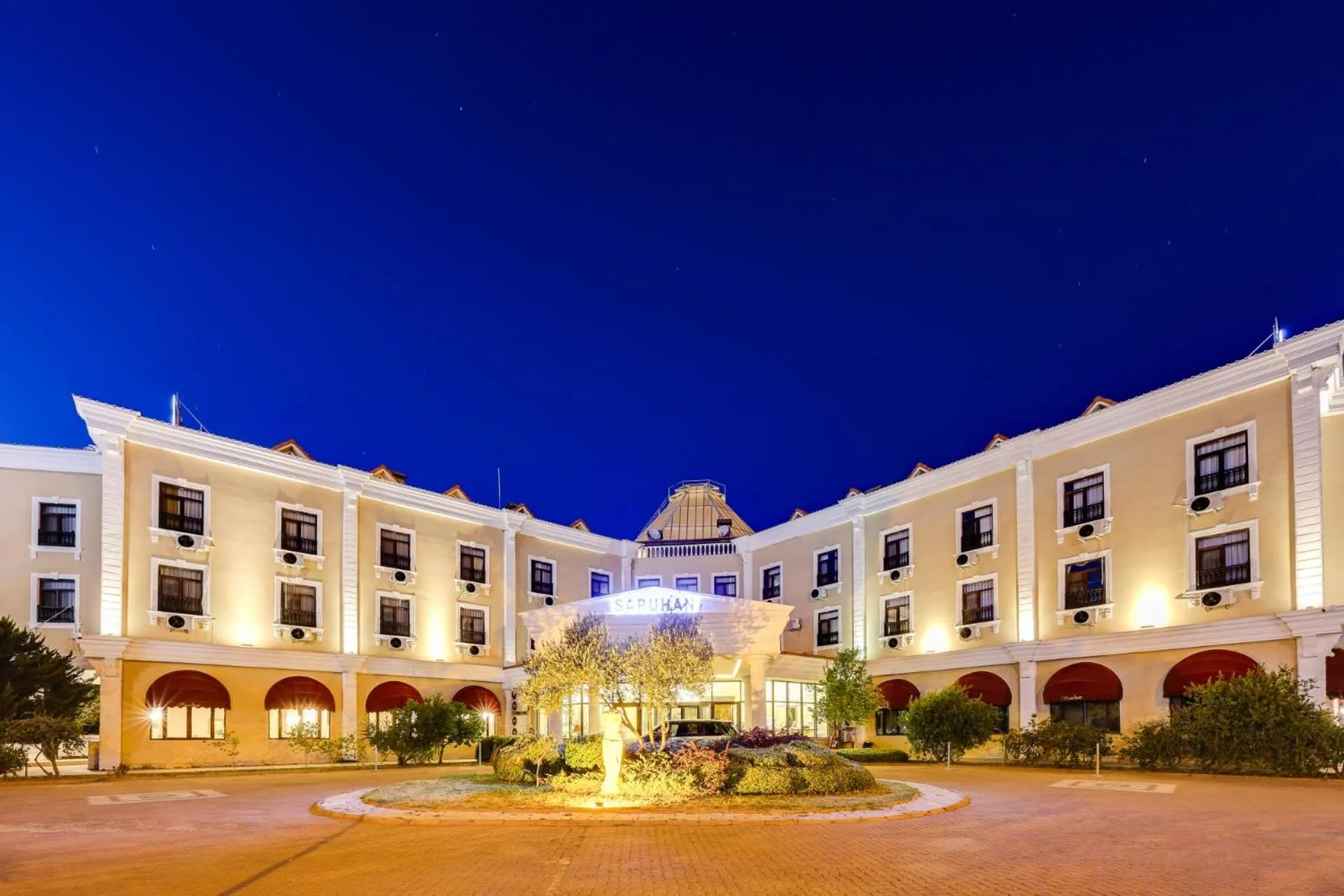 Property building in Güre Saruhan Termal Otel