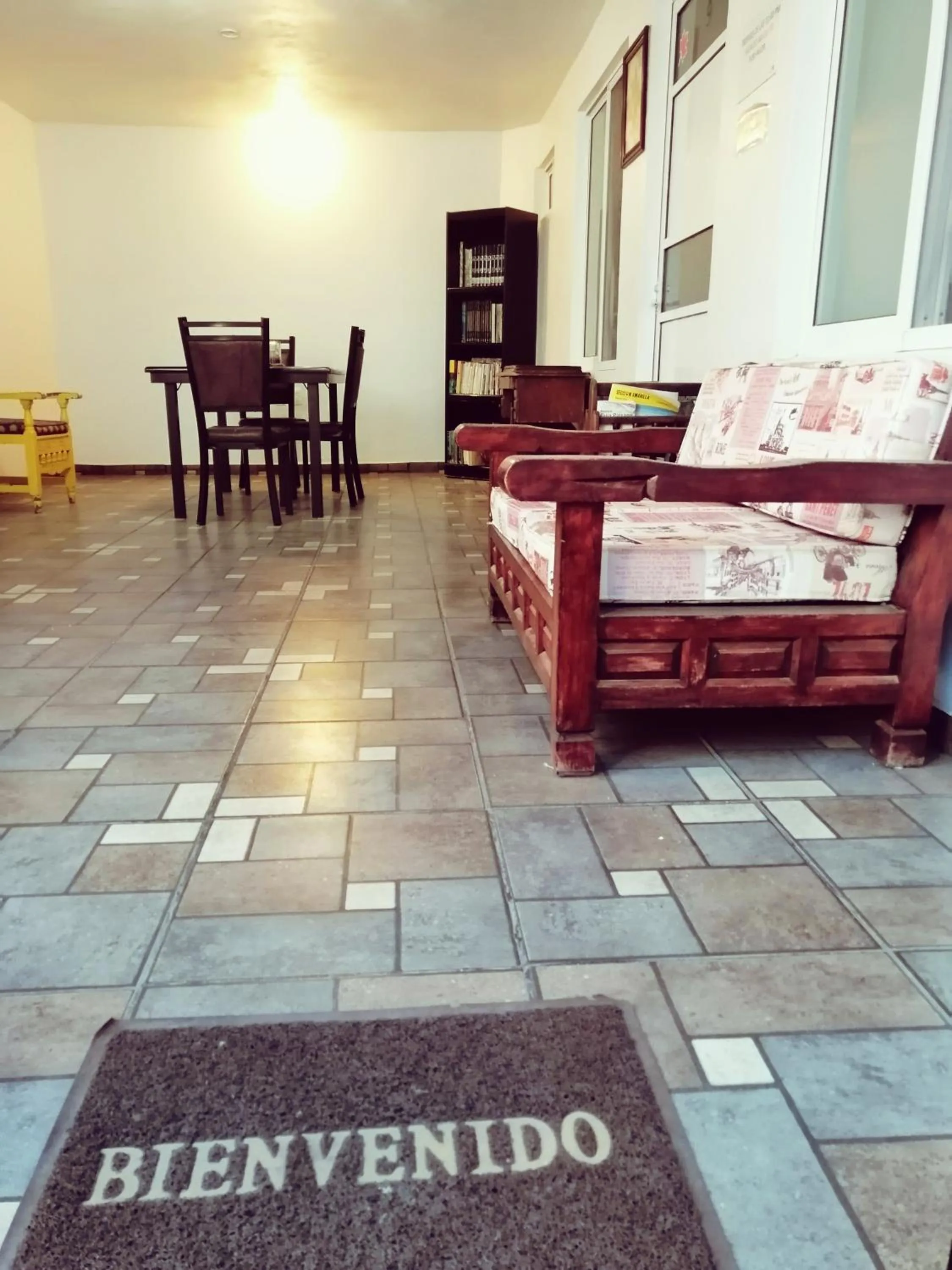 Living room in Hostal Maple