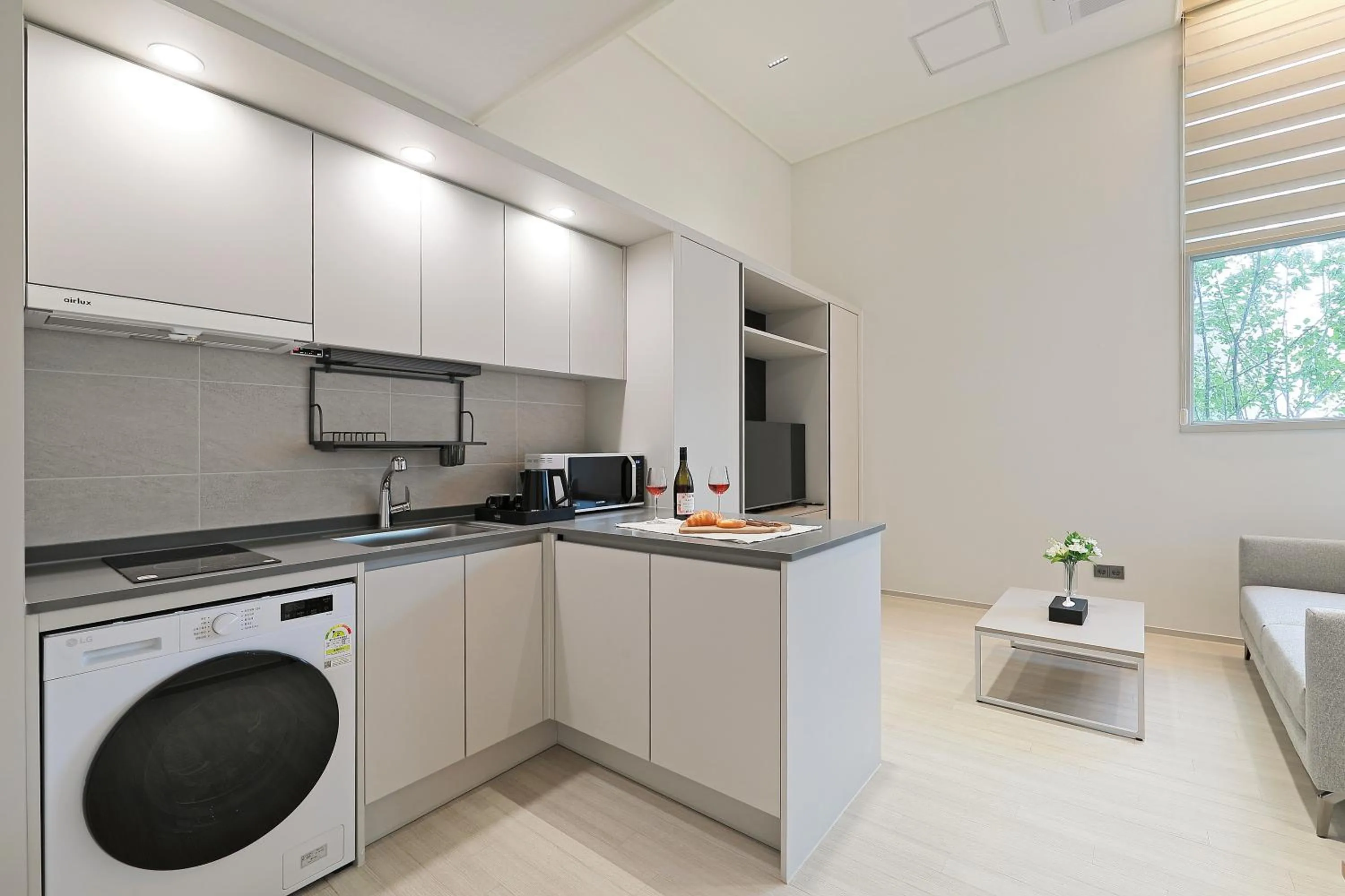 Coffee/tea facilities in Sota Suite Pyeongtaek Godeok branch