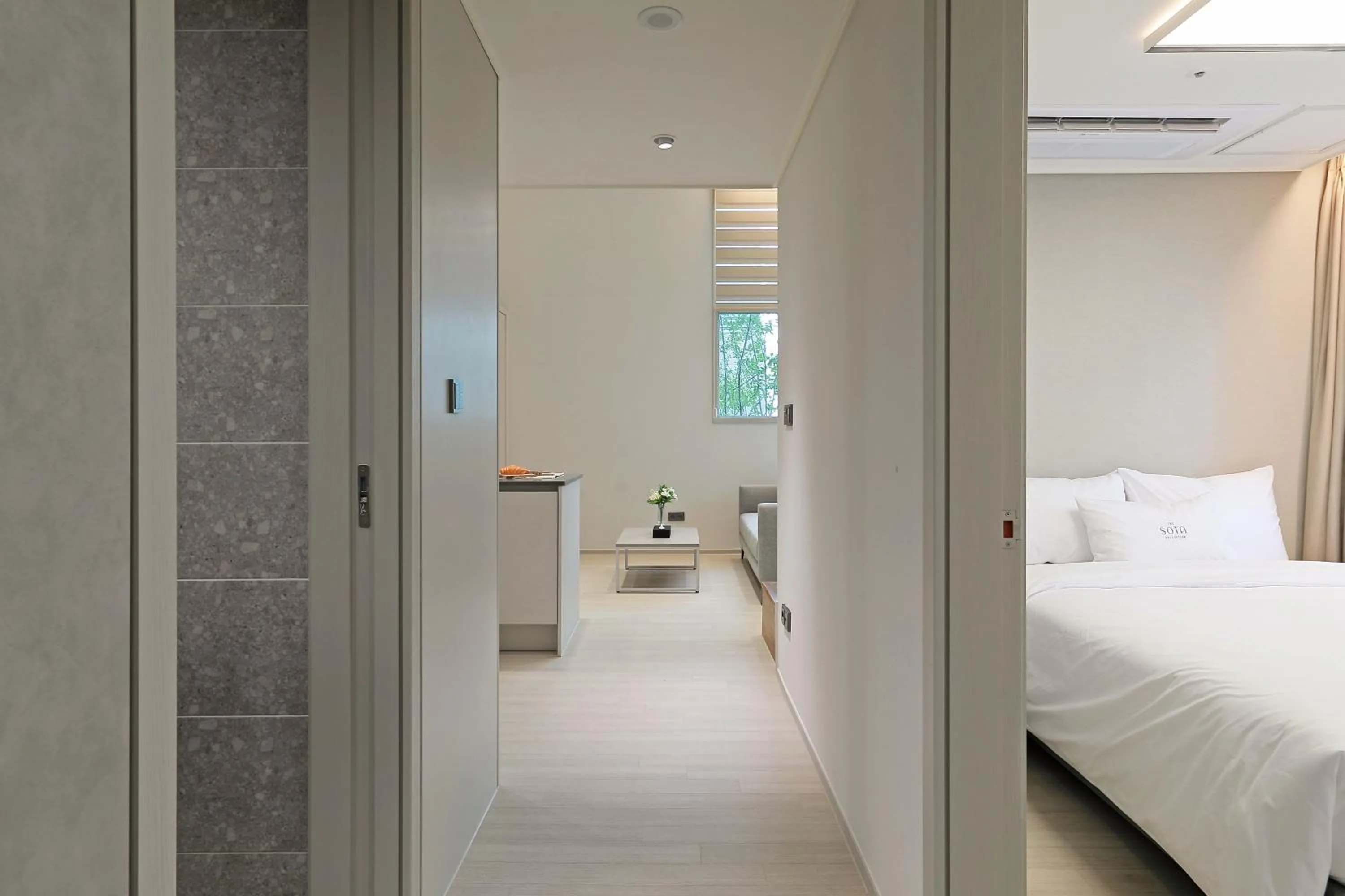 Decorative detail, Bed in Sota Suite Pyeongtaek Godeok branch