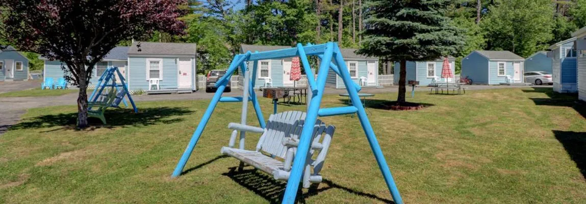 Brookside Inn & Cottages