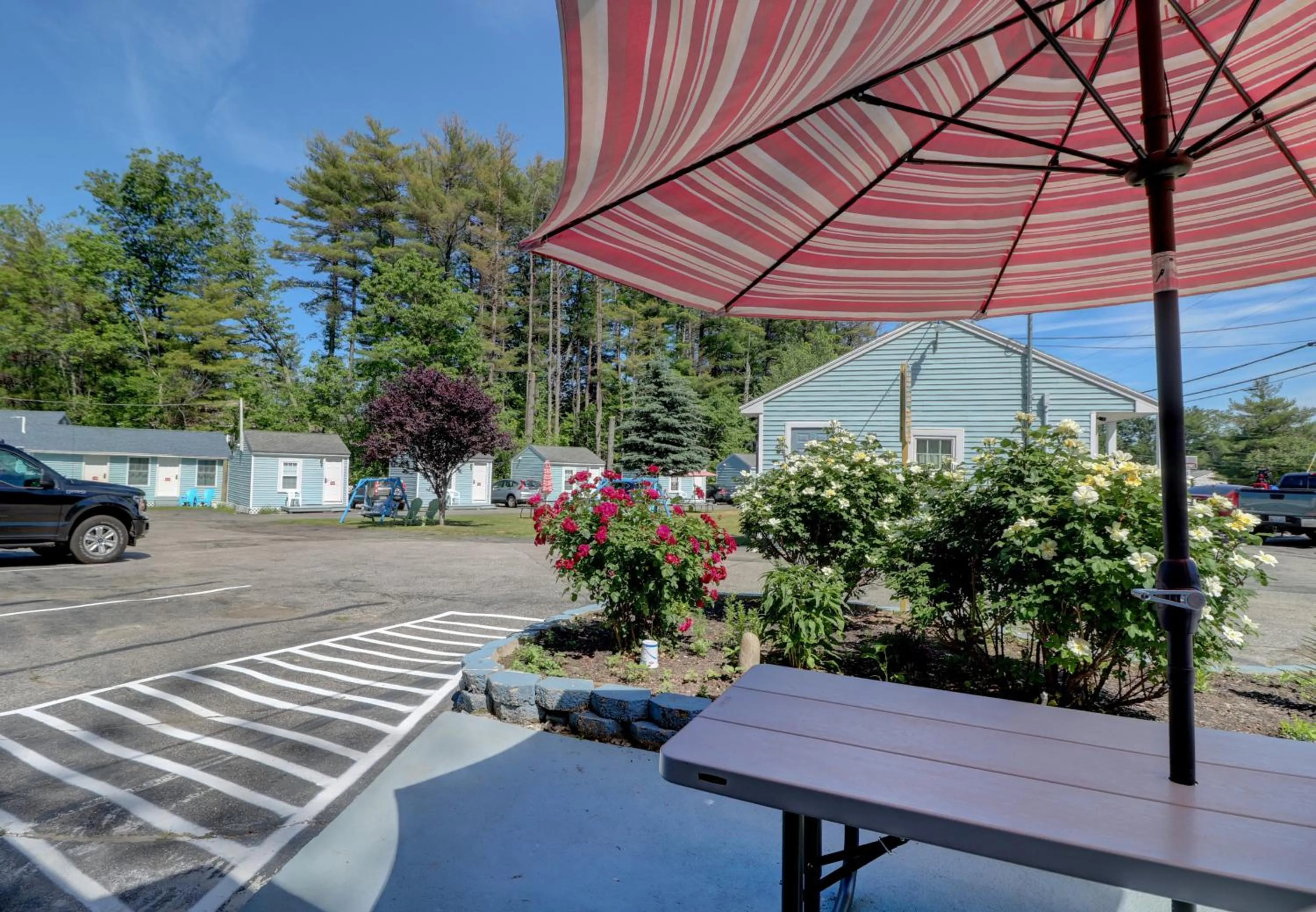 Brookside Inn & Cottages