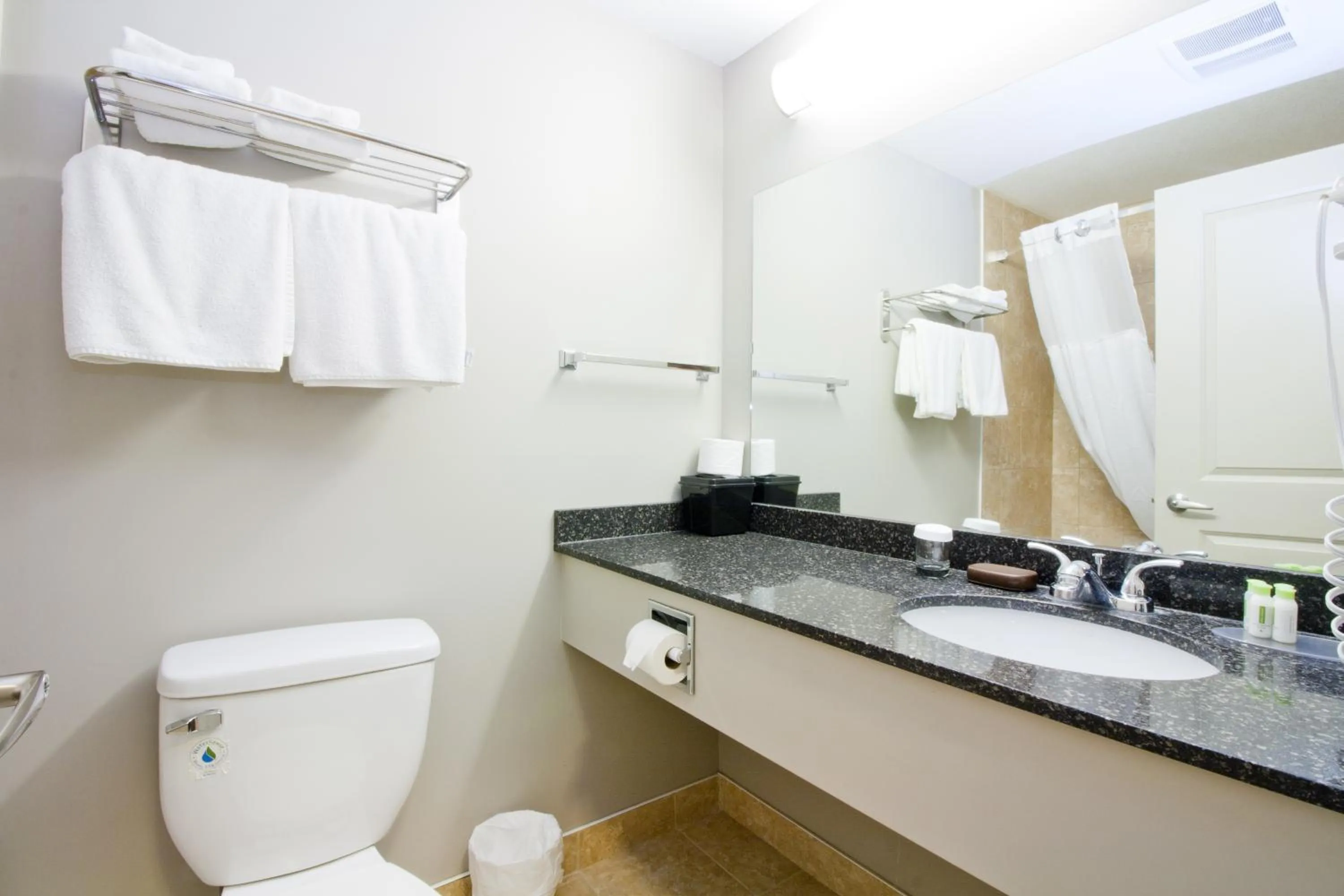 Bathroom in Travelodge by Wyndham Kindersley