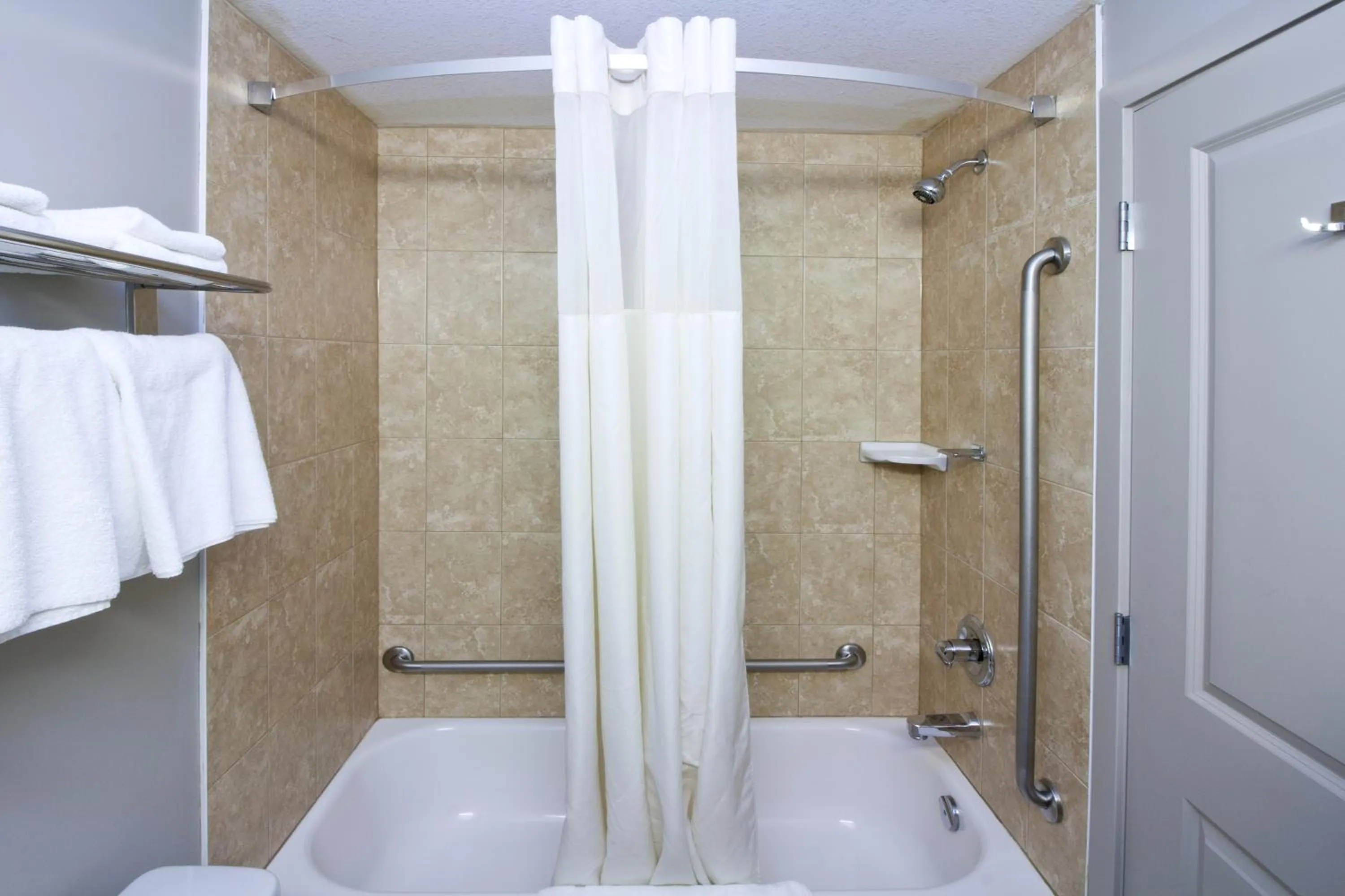 Bathroom in Travelodge by Wyndham Kindersley