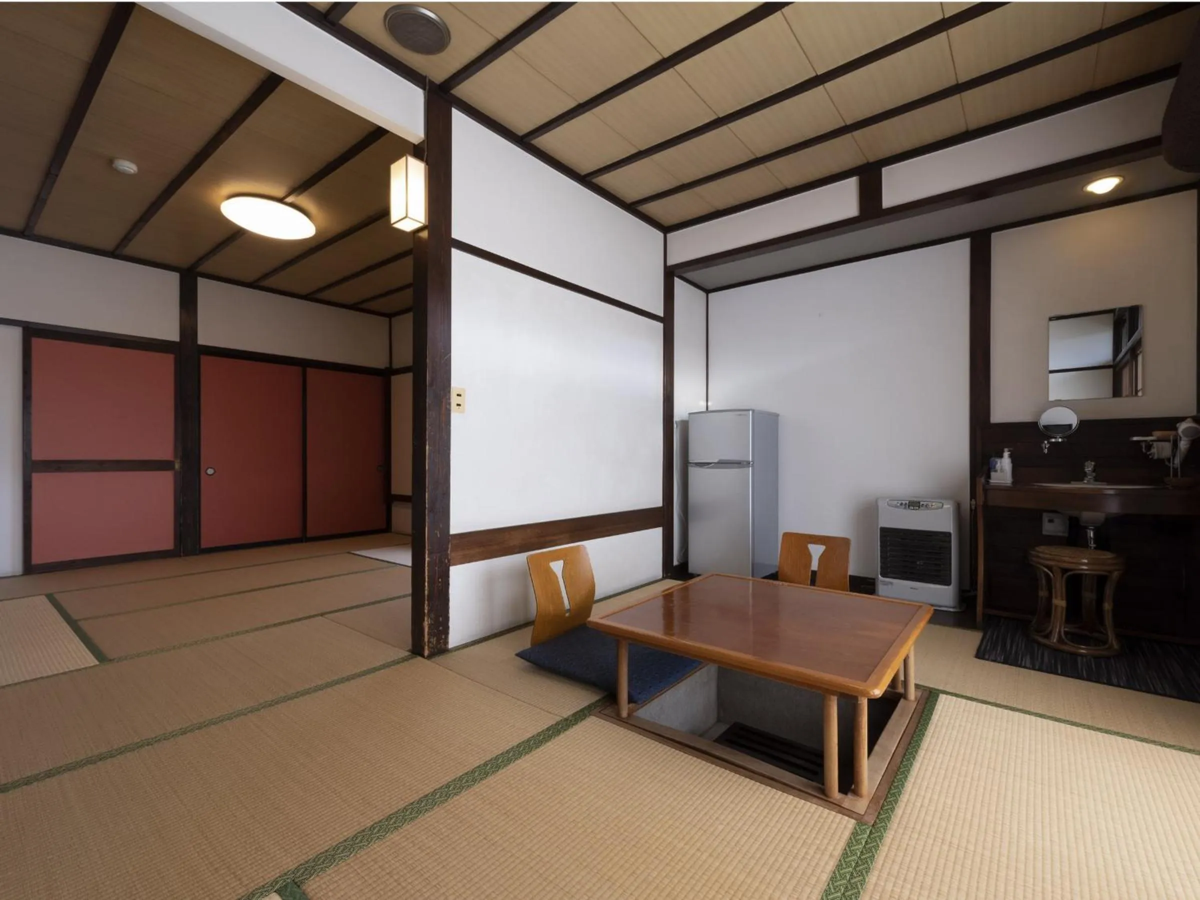 Photo of the whole room in Shojuen