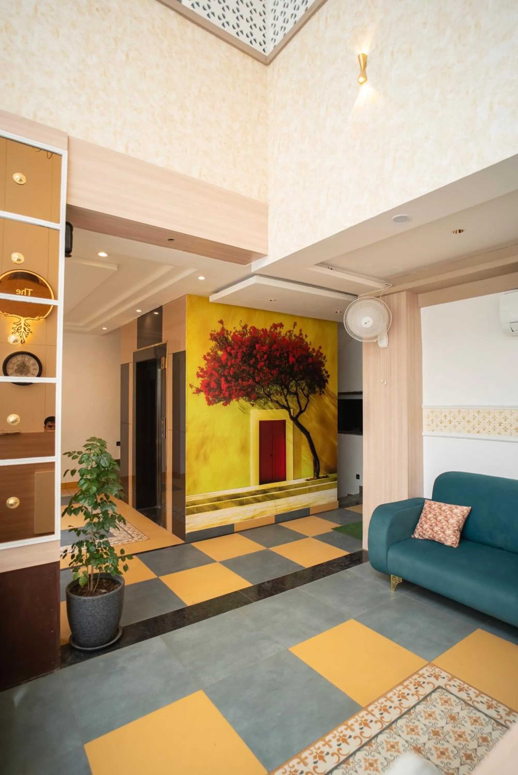 Lobby or reception in The White Roots Hotel