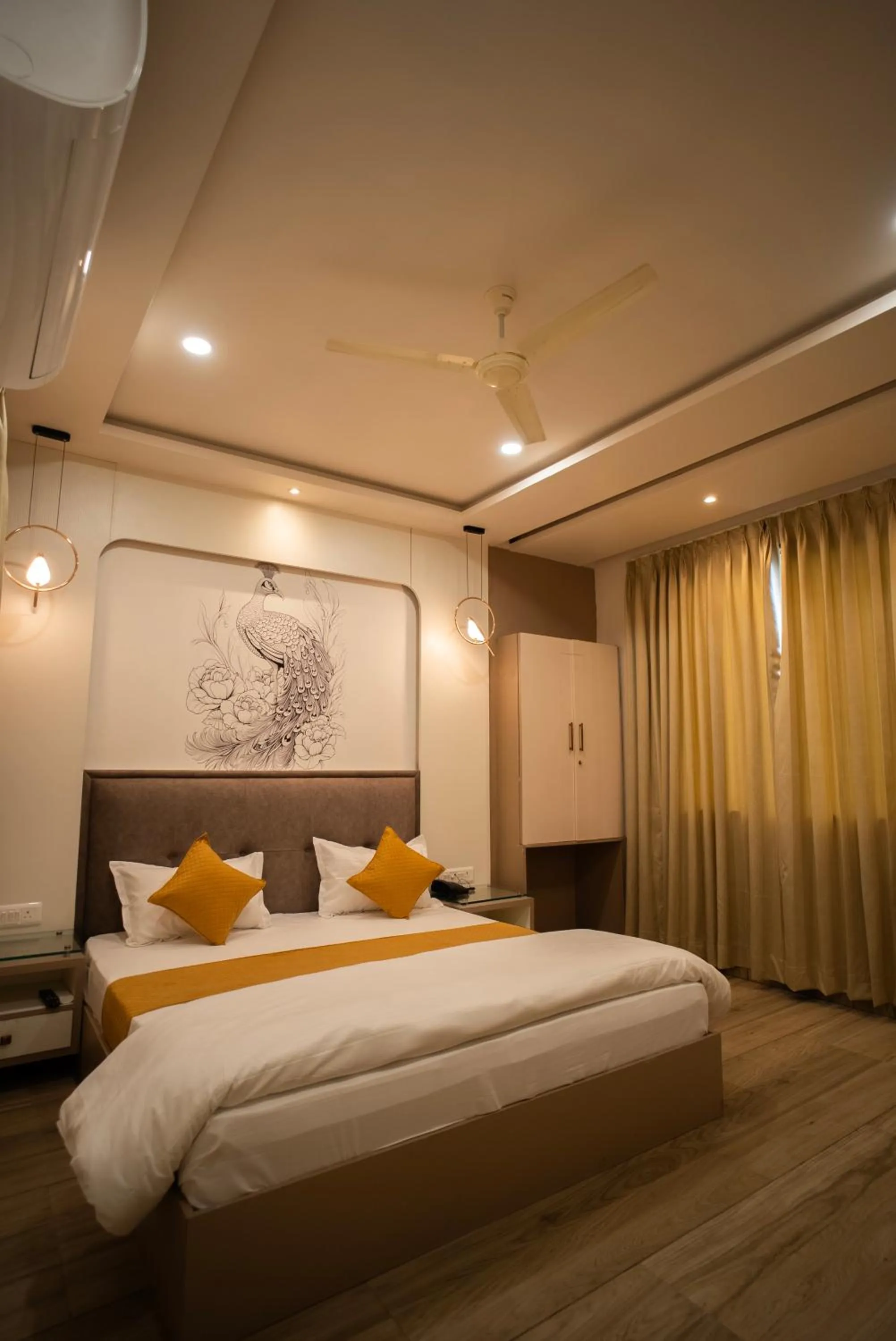 Bed in The White Roots Hotel