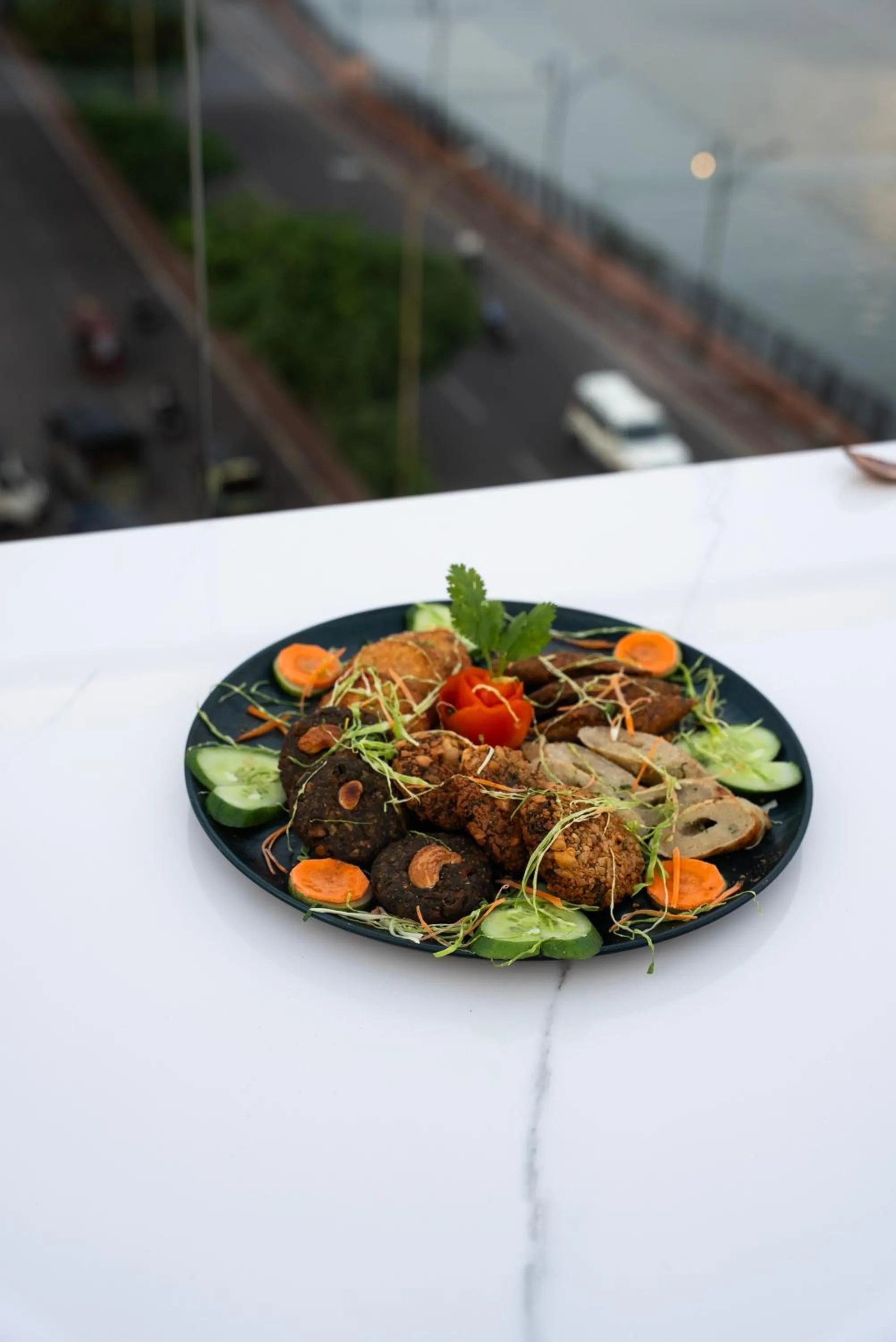 Restaurant/places to eat in The White Roots Hotel